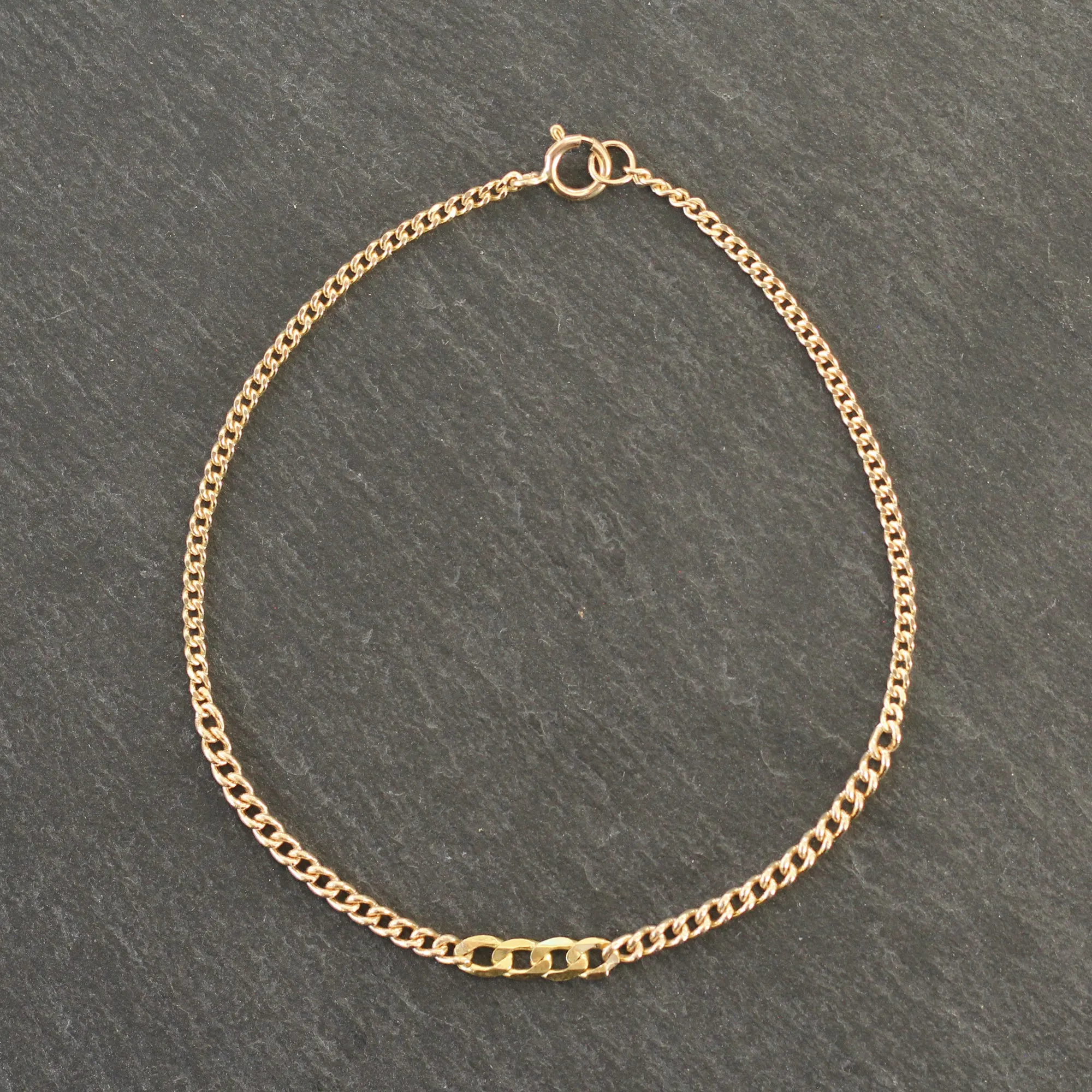 14k Gold Graduated Curb Chain Link Bracelet