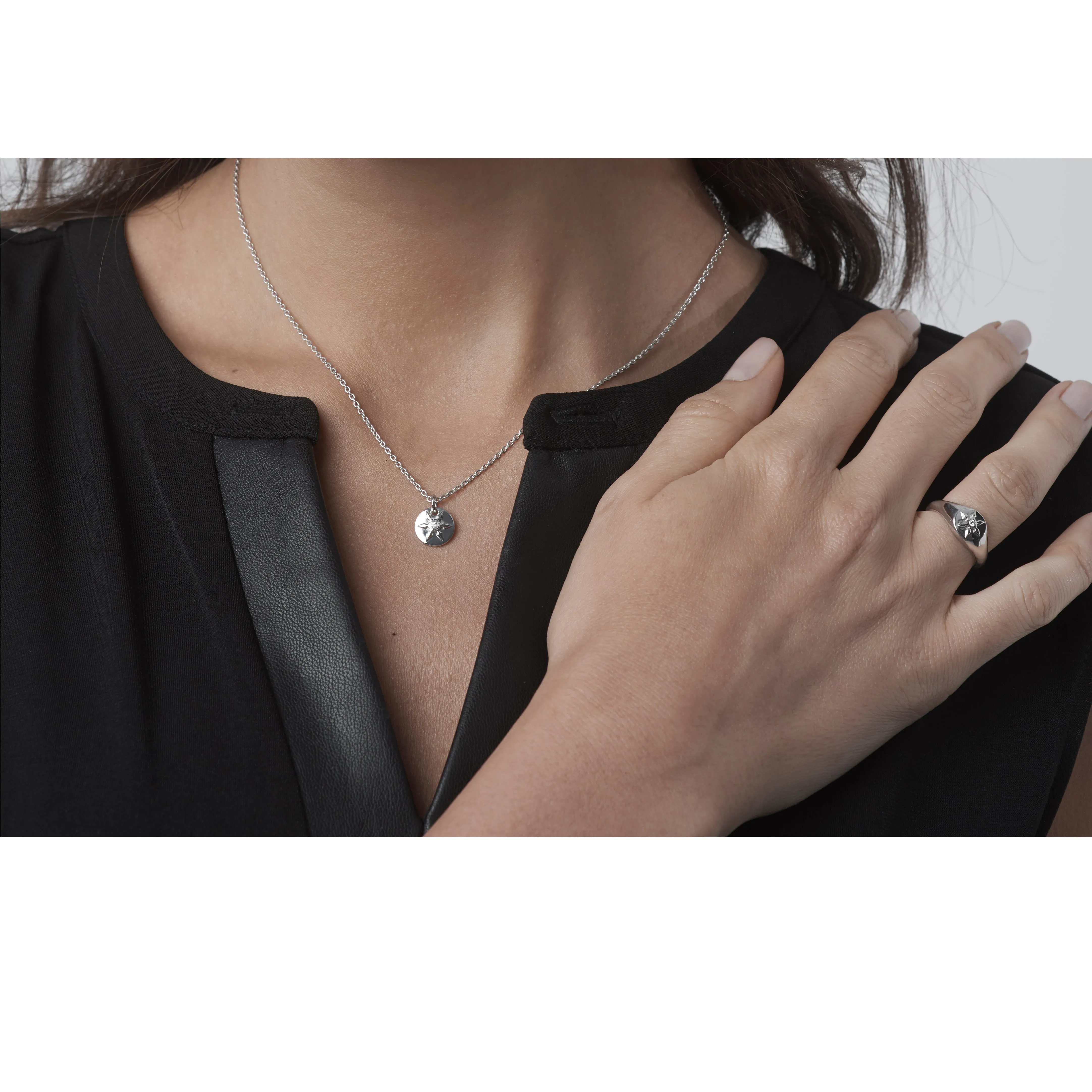 14k White Gold Diamond Pendant Necklace Ninja Star