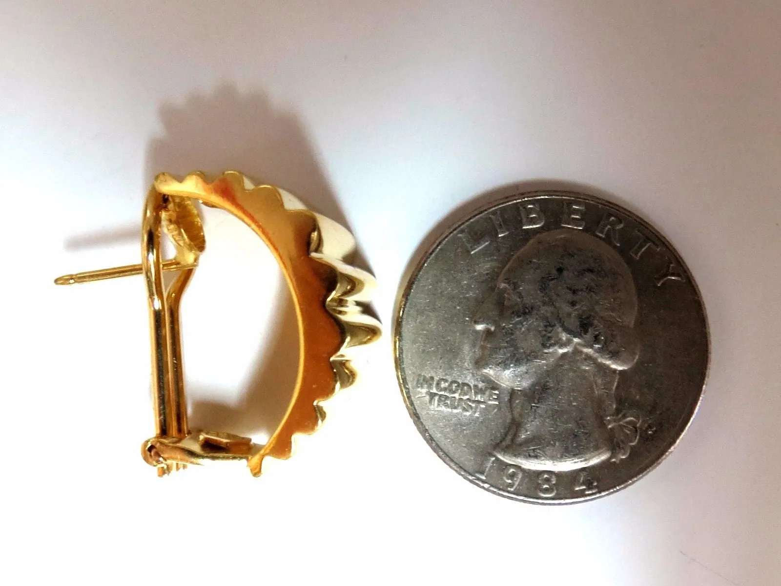 18kt 3D Regency Deco Grill Form Earrings Omega