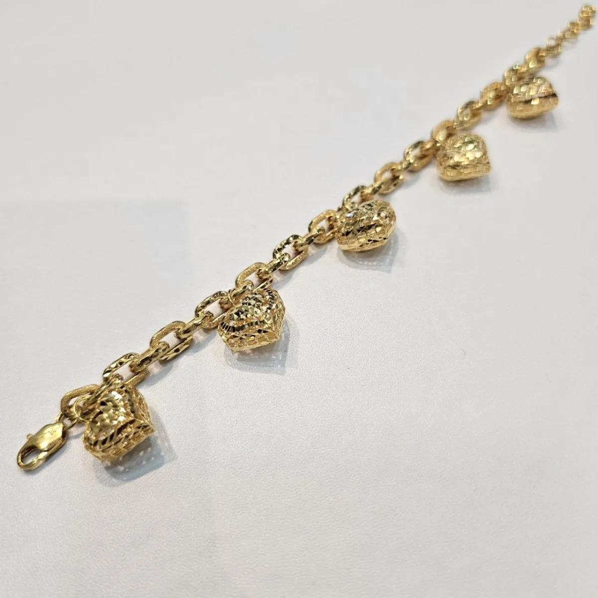 22k / 916 Gold Golden Heart Charm Bracelet