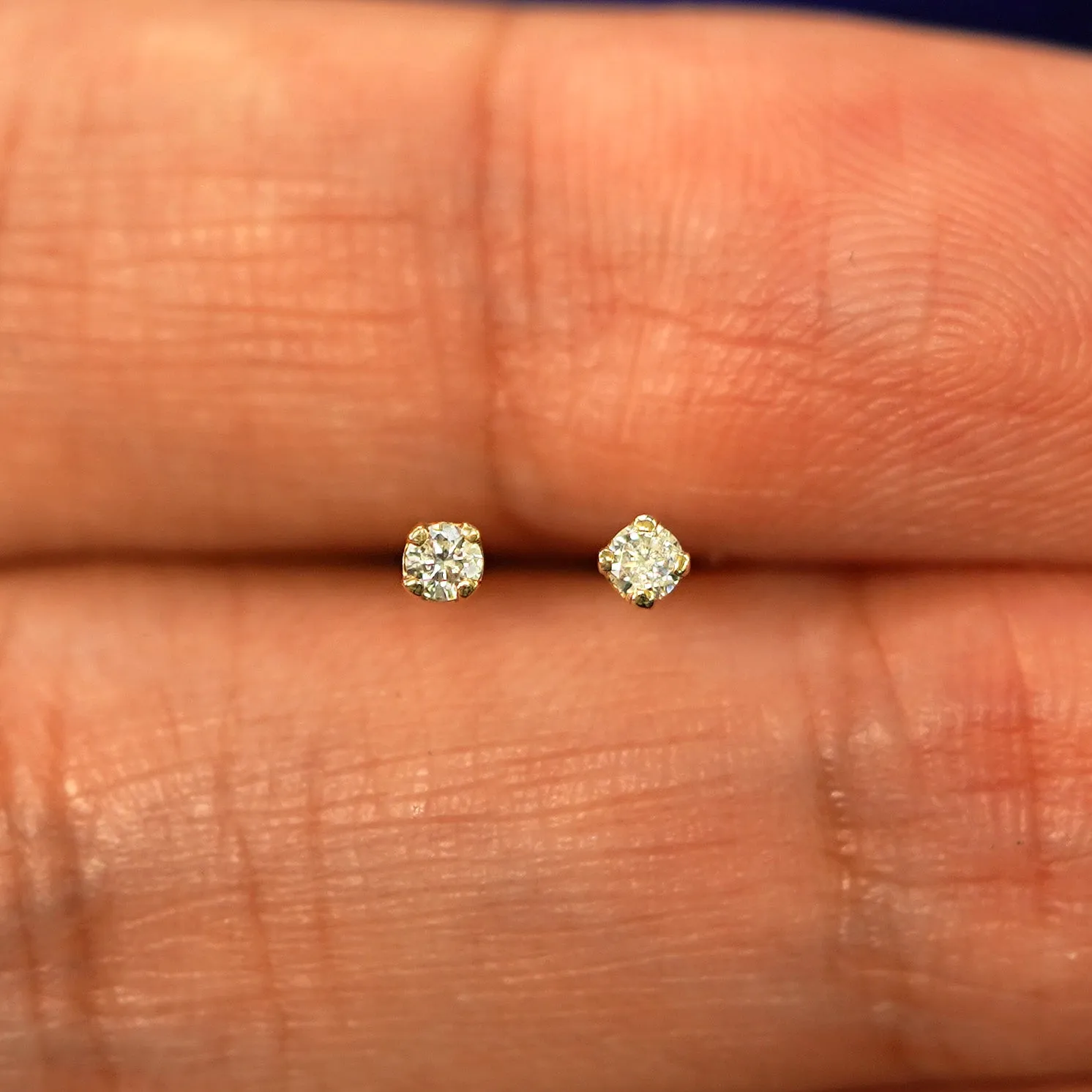 2mm Diamond Earring