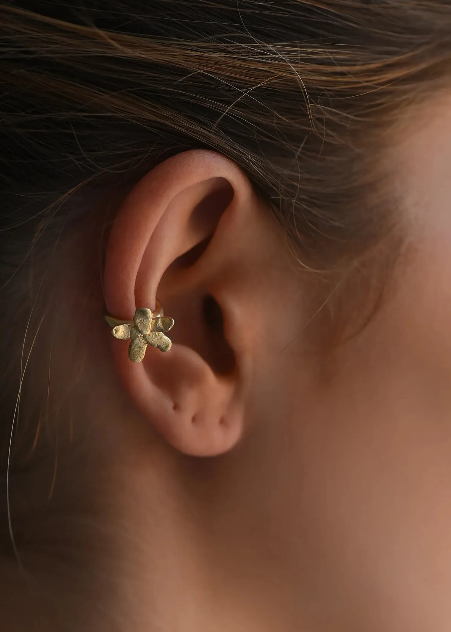 8.6.4. Ear Cuff CU-30