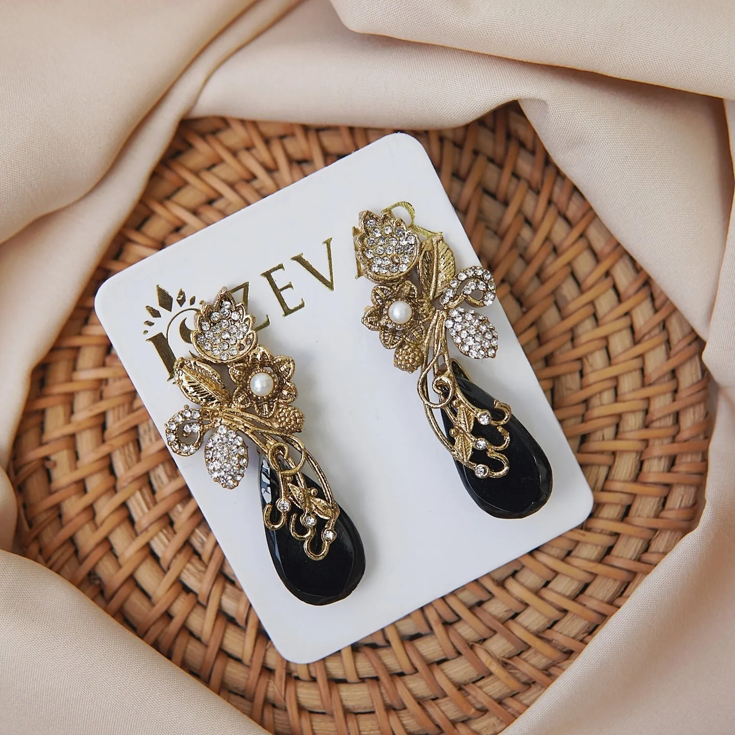 Antique Twinkle Earrings