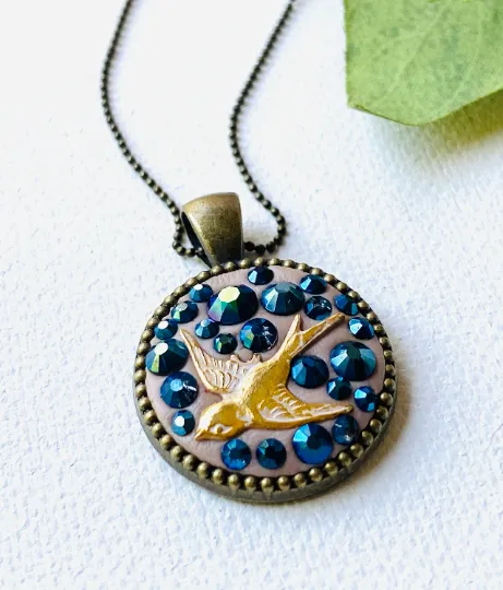 Bird Necklace, Bird jewelry, Animal Jewelry, Nature Jewelry, Crystal Necklace, Blue, Crystals, blue necklace, totem