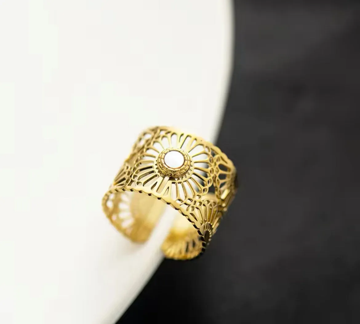 Boho & Mala 18k Gold Ring Stainless Steel (adjustable)