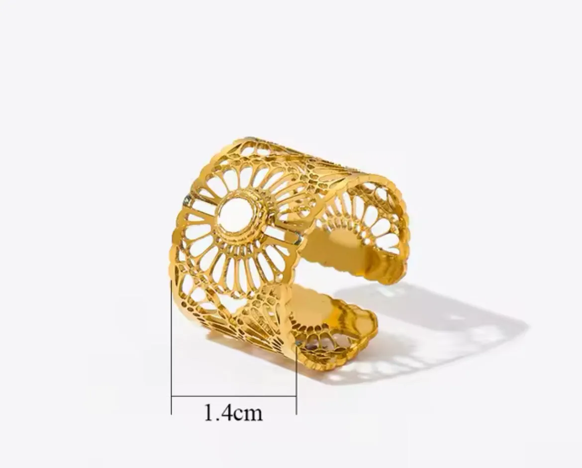 Boho & Mala 18k Gold Ring Stainless Steel (adjustable)