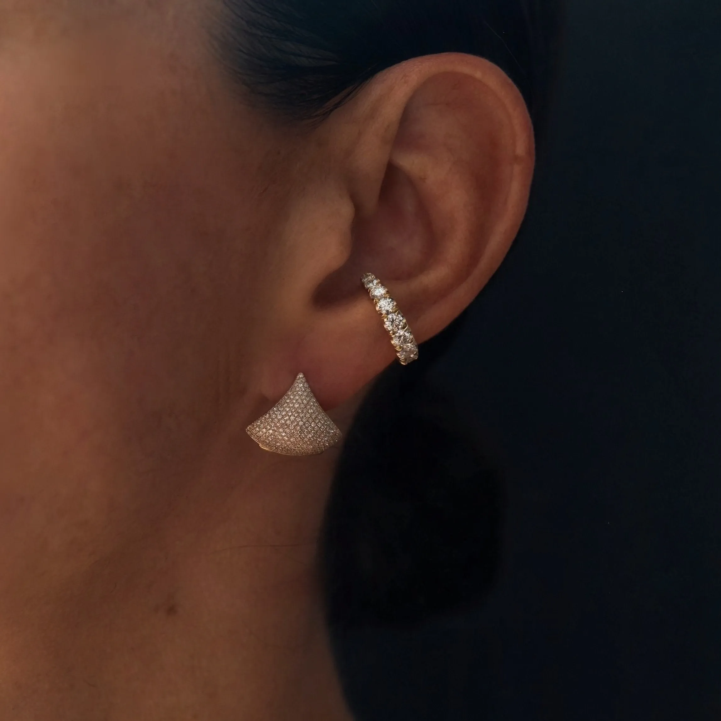 Colmillo Ear Cuff with White Ascending Diamonds