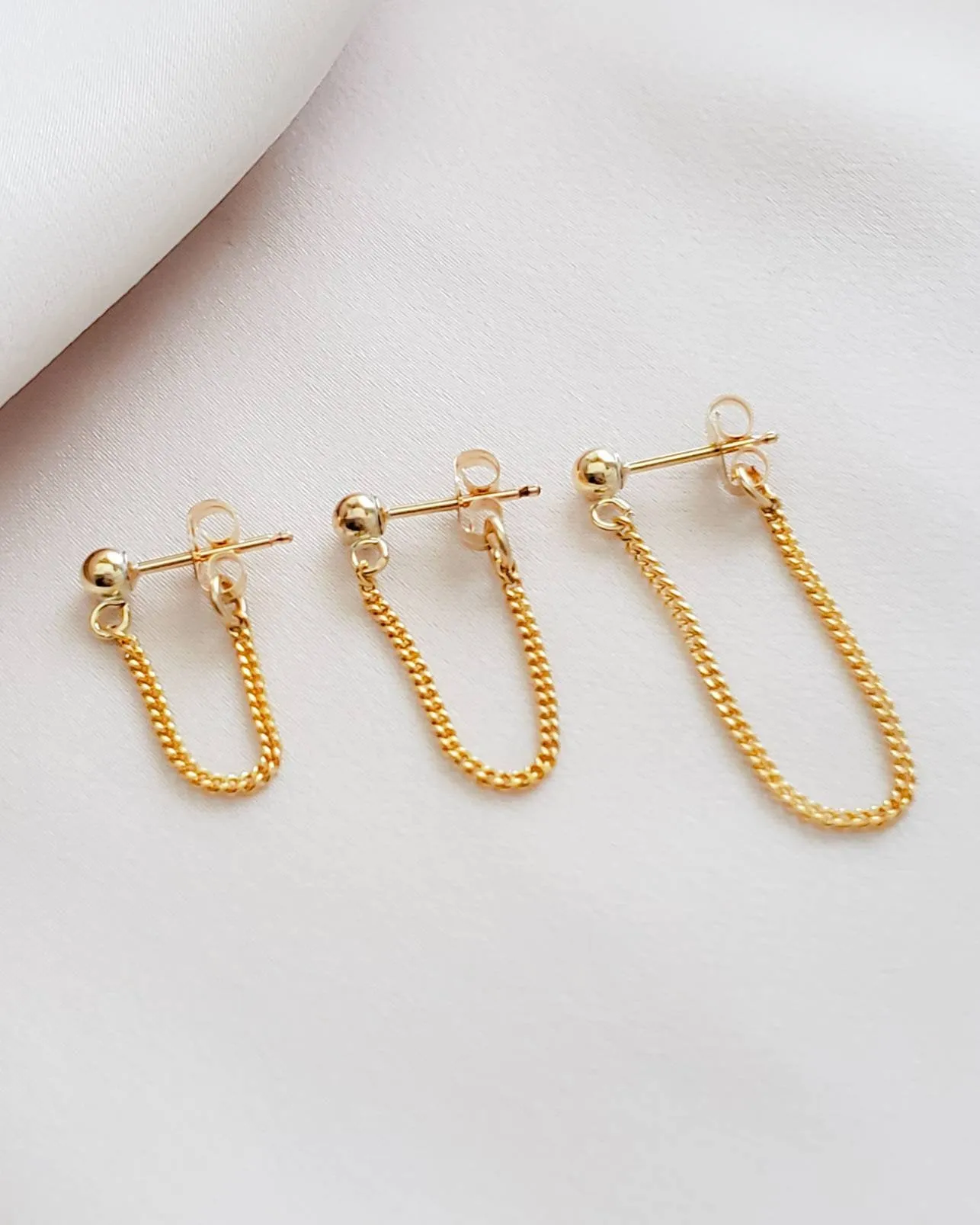 Curb Chain Huggies