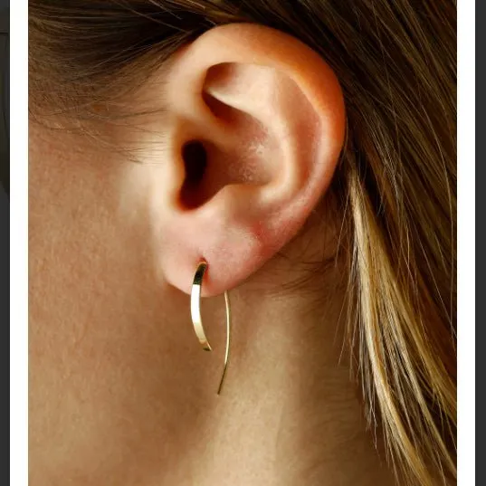 Gold Flat Sweep Cuff Earring