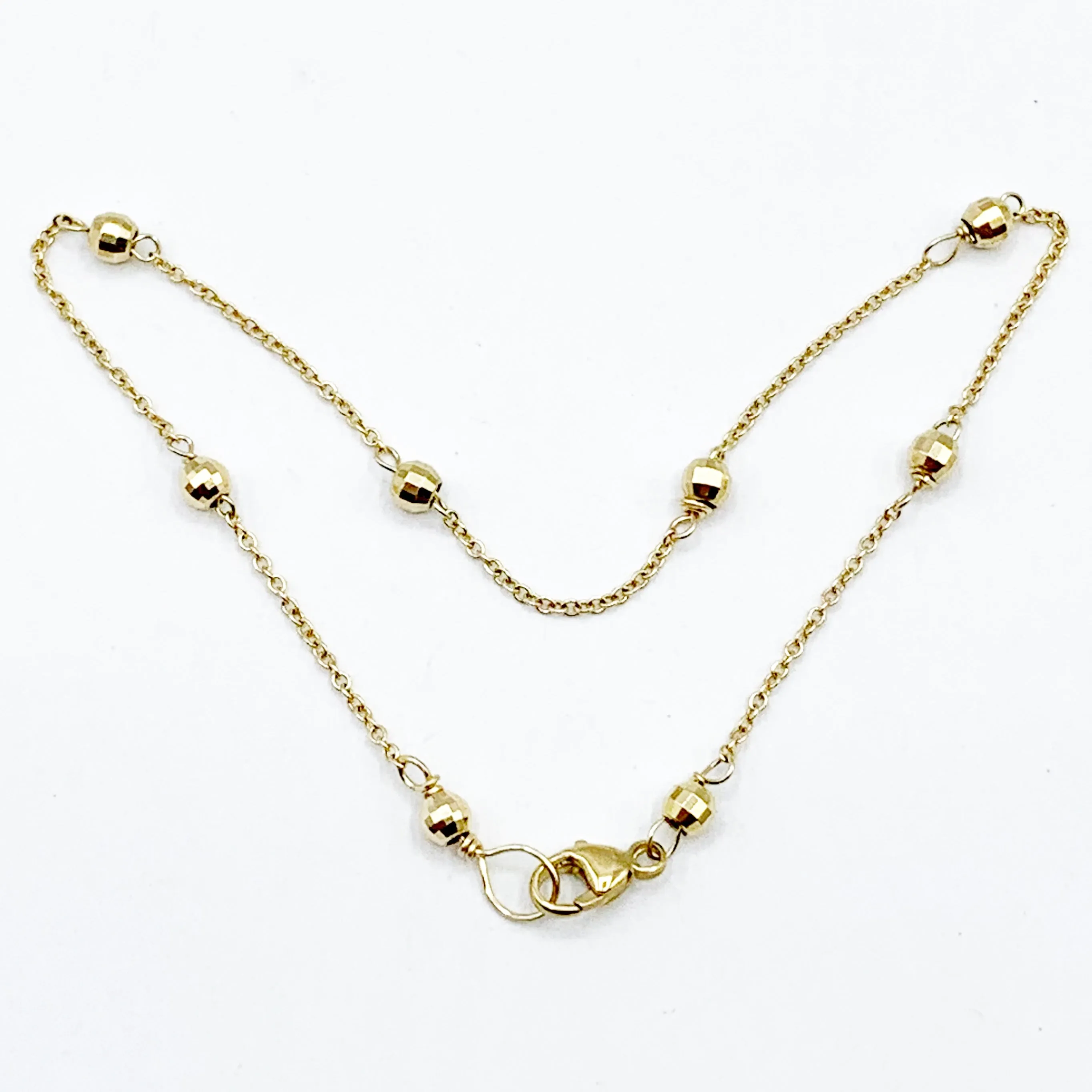 Golden Planets Floating on a Golden Chain