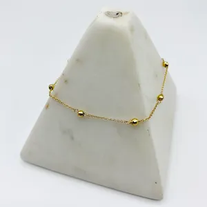 Golden Planets Floating on a Golden Chain