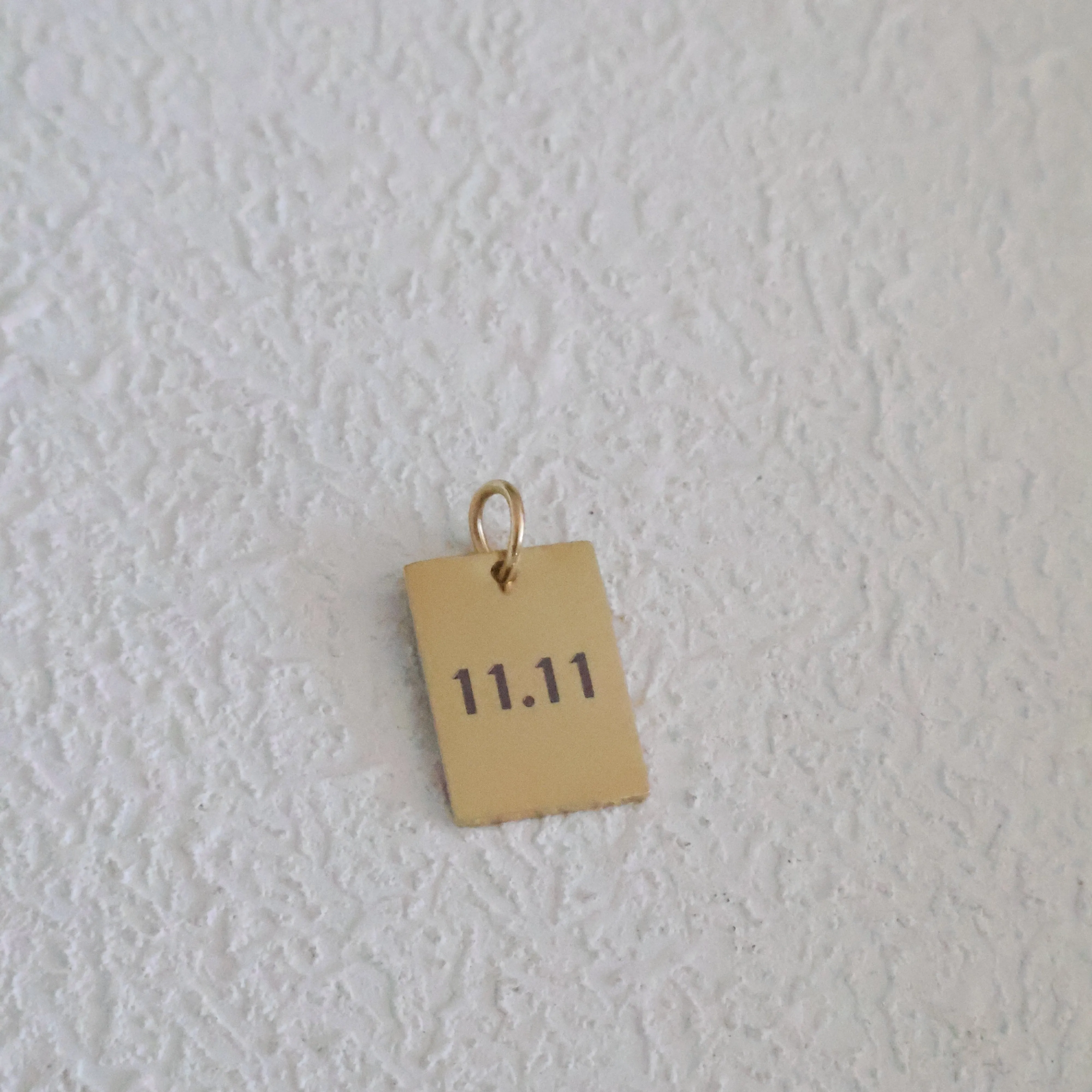 Individual Medium Pendant