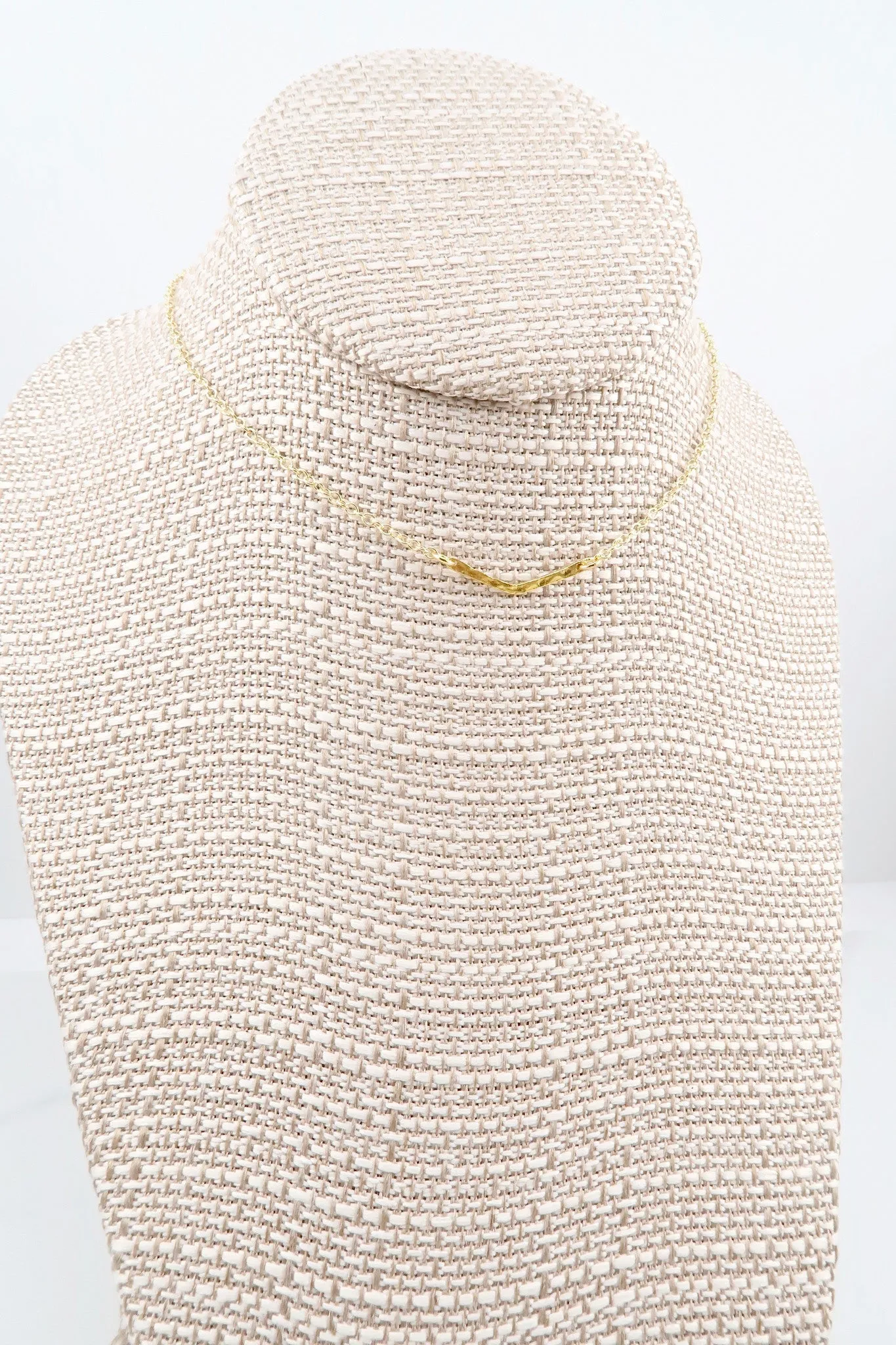 LEAH CHOKER