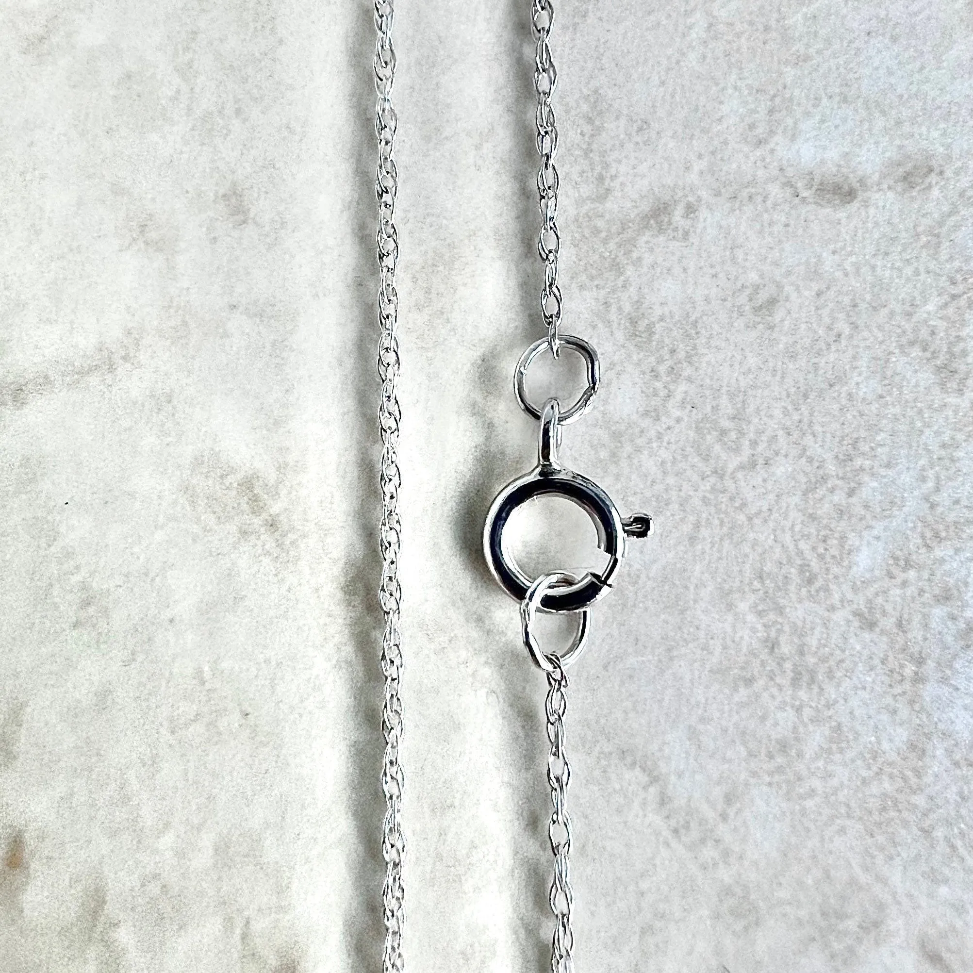 Lightweight 10 Karat White Gold 17.75 Inches Rope Chain Necklace