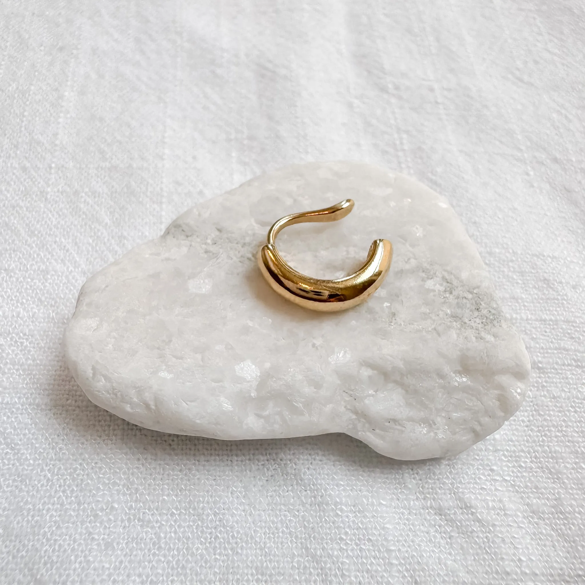 Medellin Ear Cuff