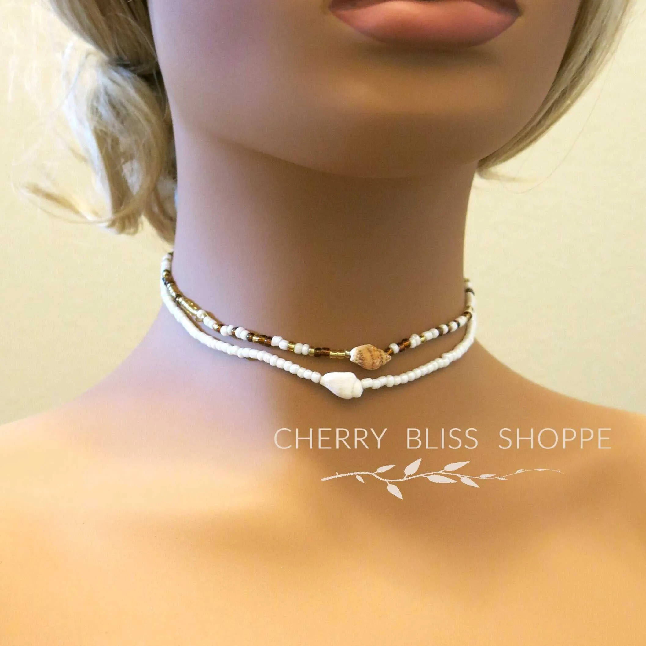 Natural Seashell Stretch Choker Necklace 4 PC Set, Shell Elastic Bracelet, Unisex Seed Bead Beach Necklace Set