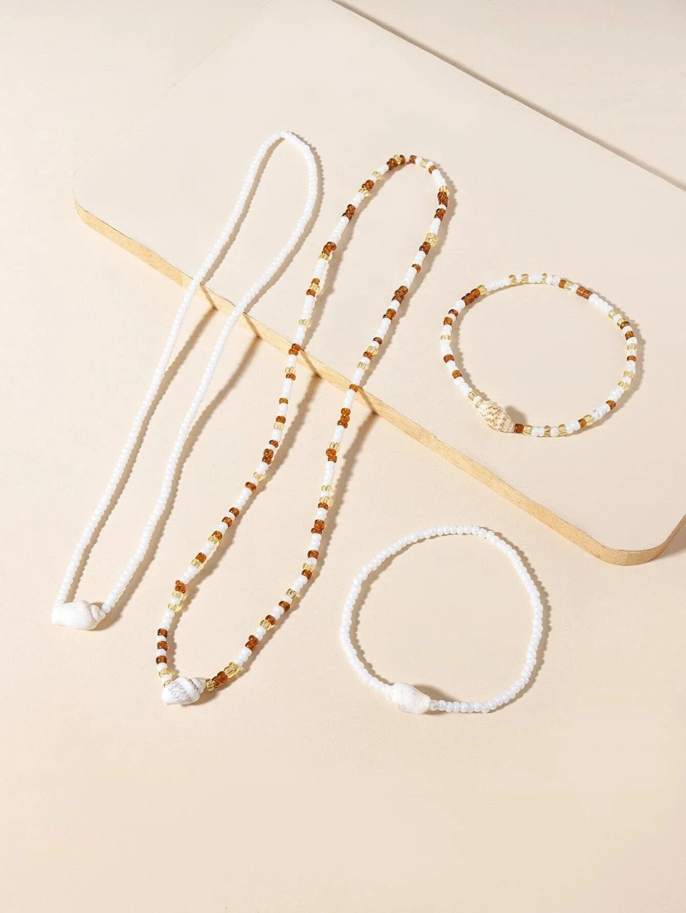 Natural Seashell Stretch Choker Necklace 4 PC Set, Shell Elastic Bracelet, Unisex Seed Bead Beach Necklace Set