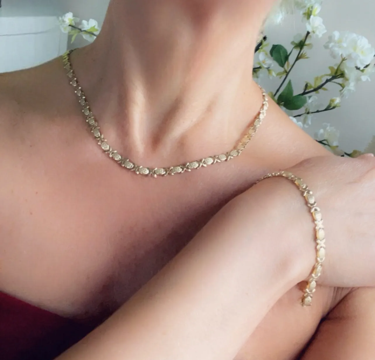 Necklace & bracelet