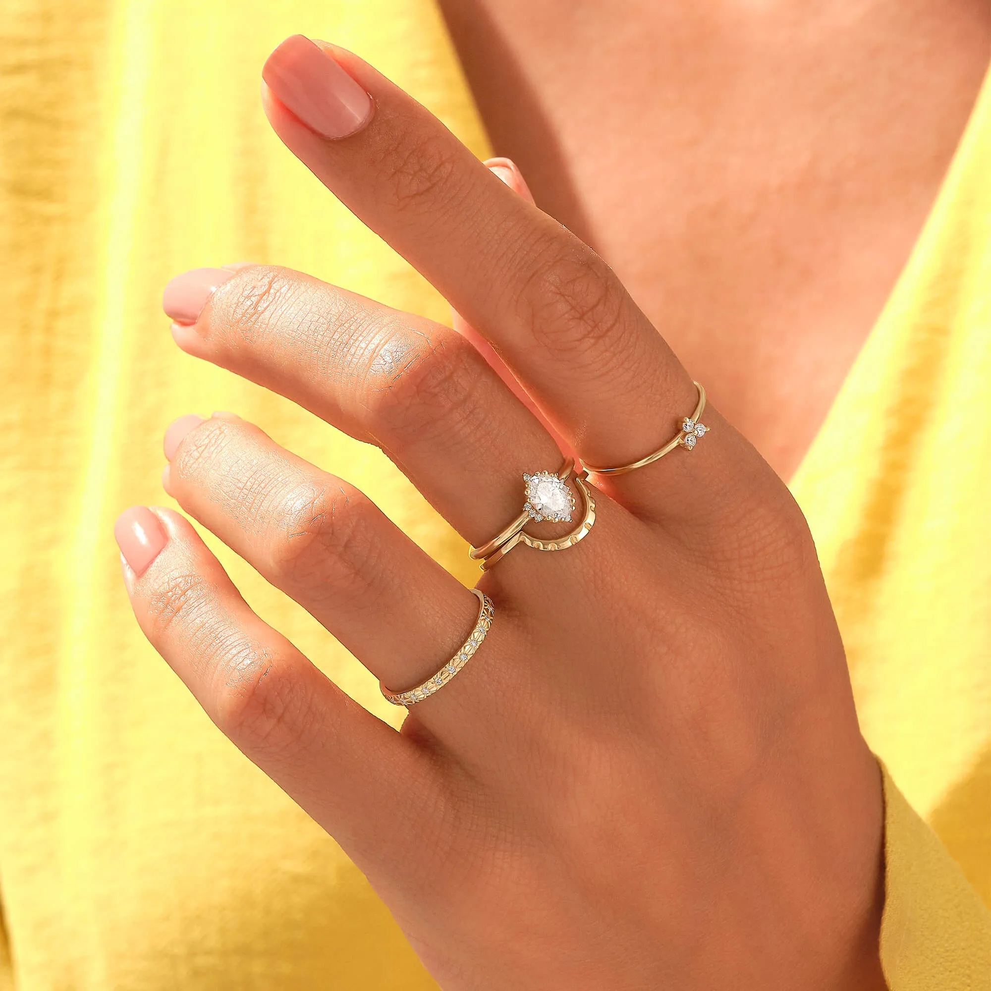 Oval Diamond Vintage Solitaire Engagement Ring in Gold