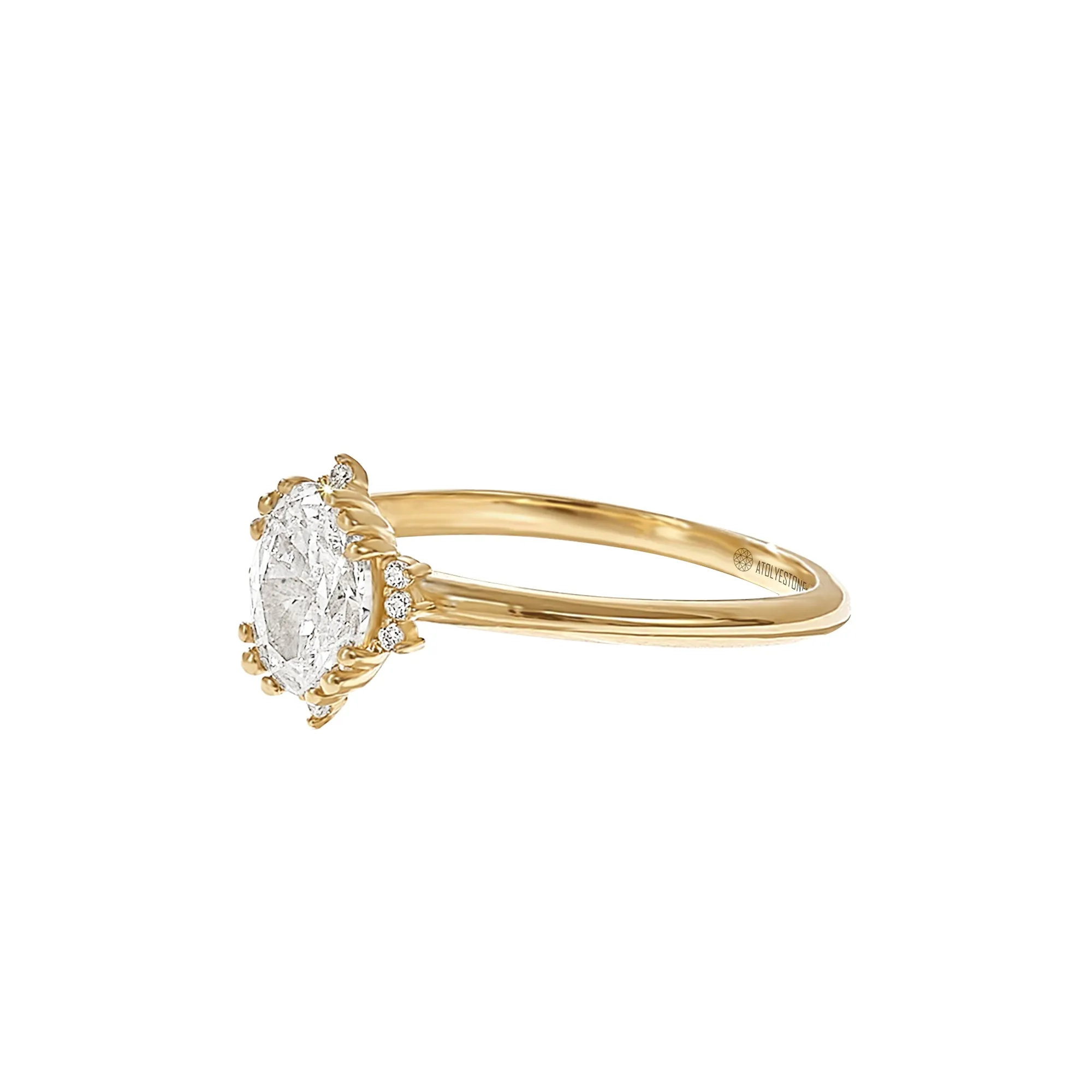 Oval Diamond Vintage Solitaire Engagement Ring in Gold