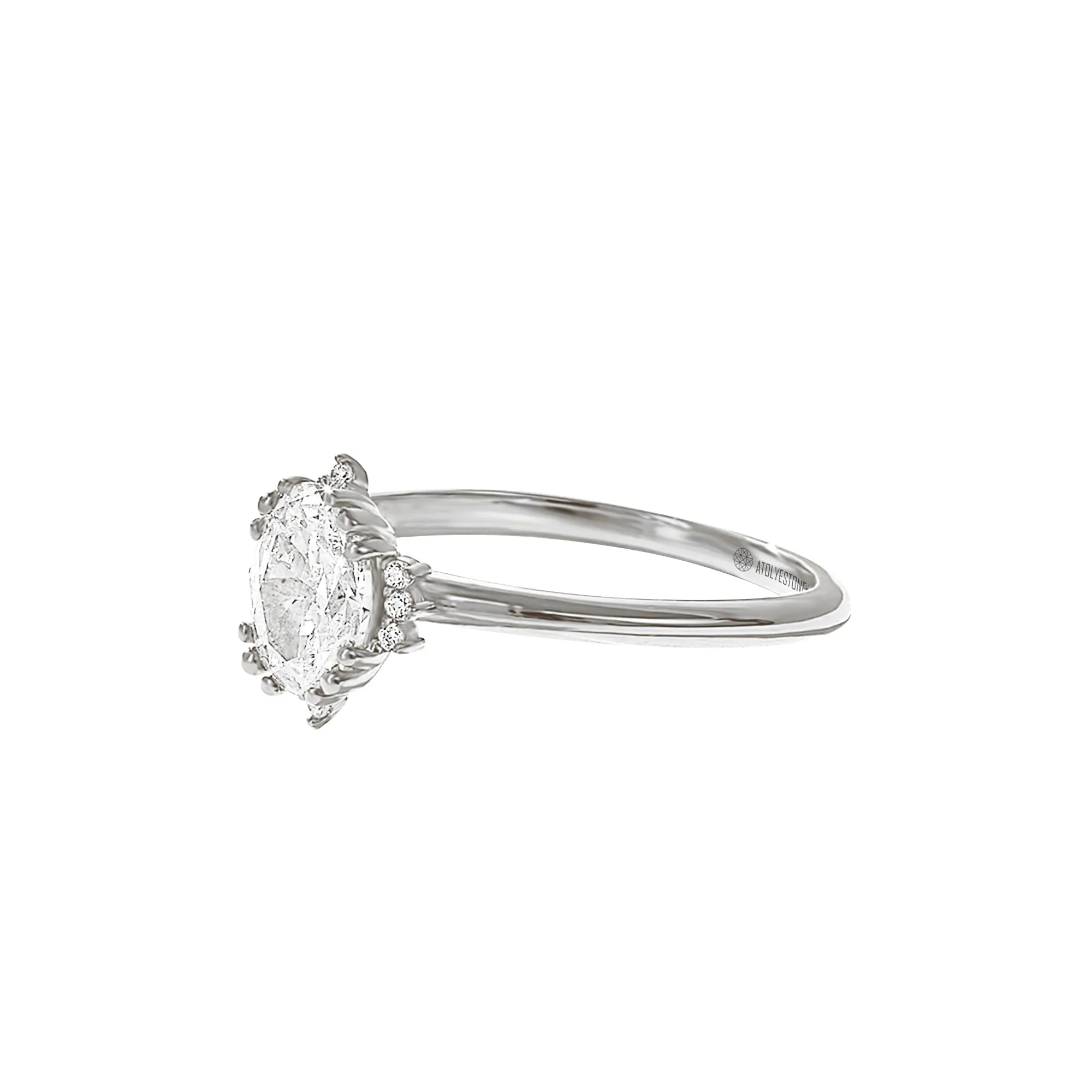 Oval Diamond Vintage Solitaire Engagement Ring in Gold