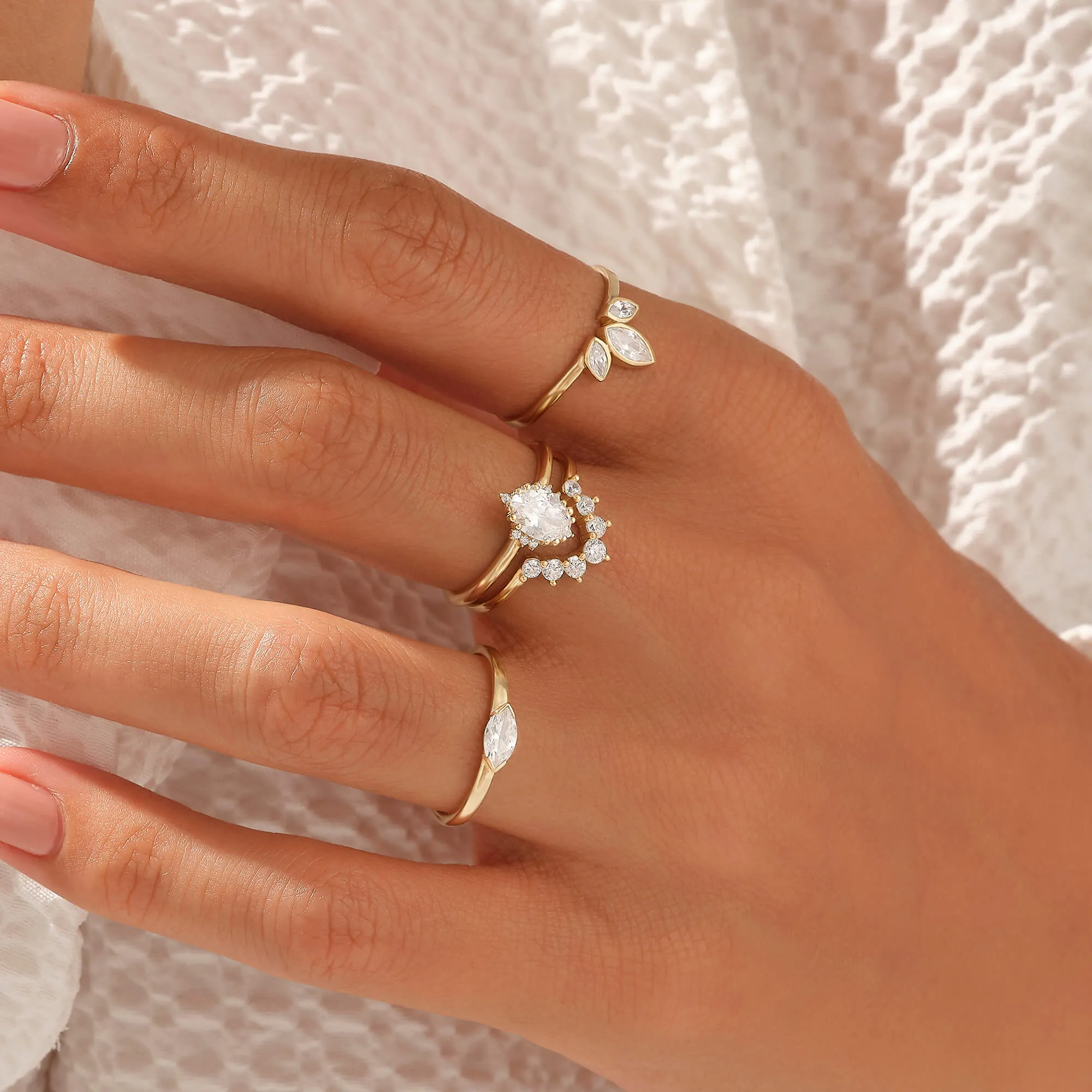 Oval Diamond Vintage Solitaire Engagement Ring in Gold