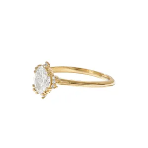 Oval Diamond Vintage Solitaire Engagement Ring in Gold