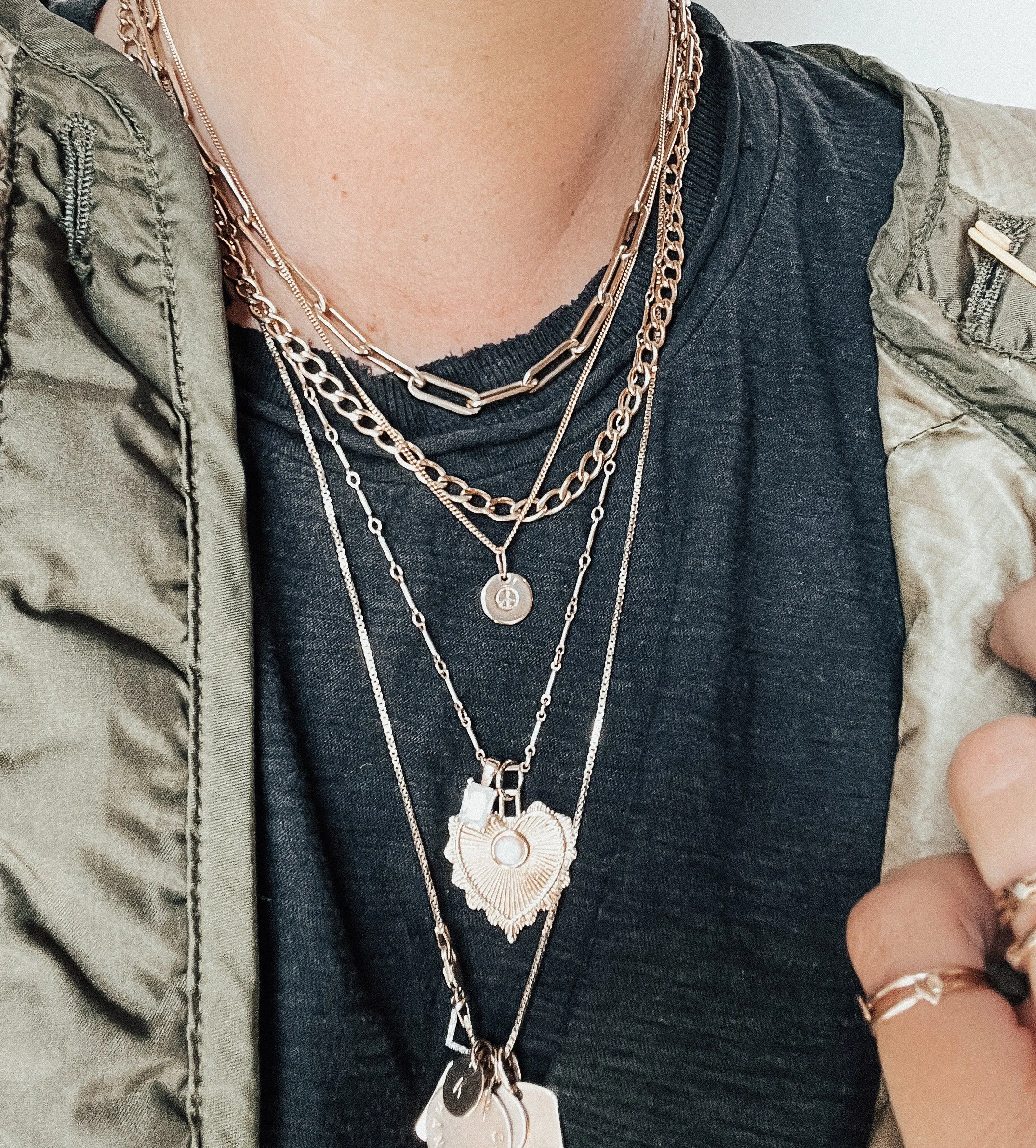 PEACE NECKLACE
