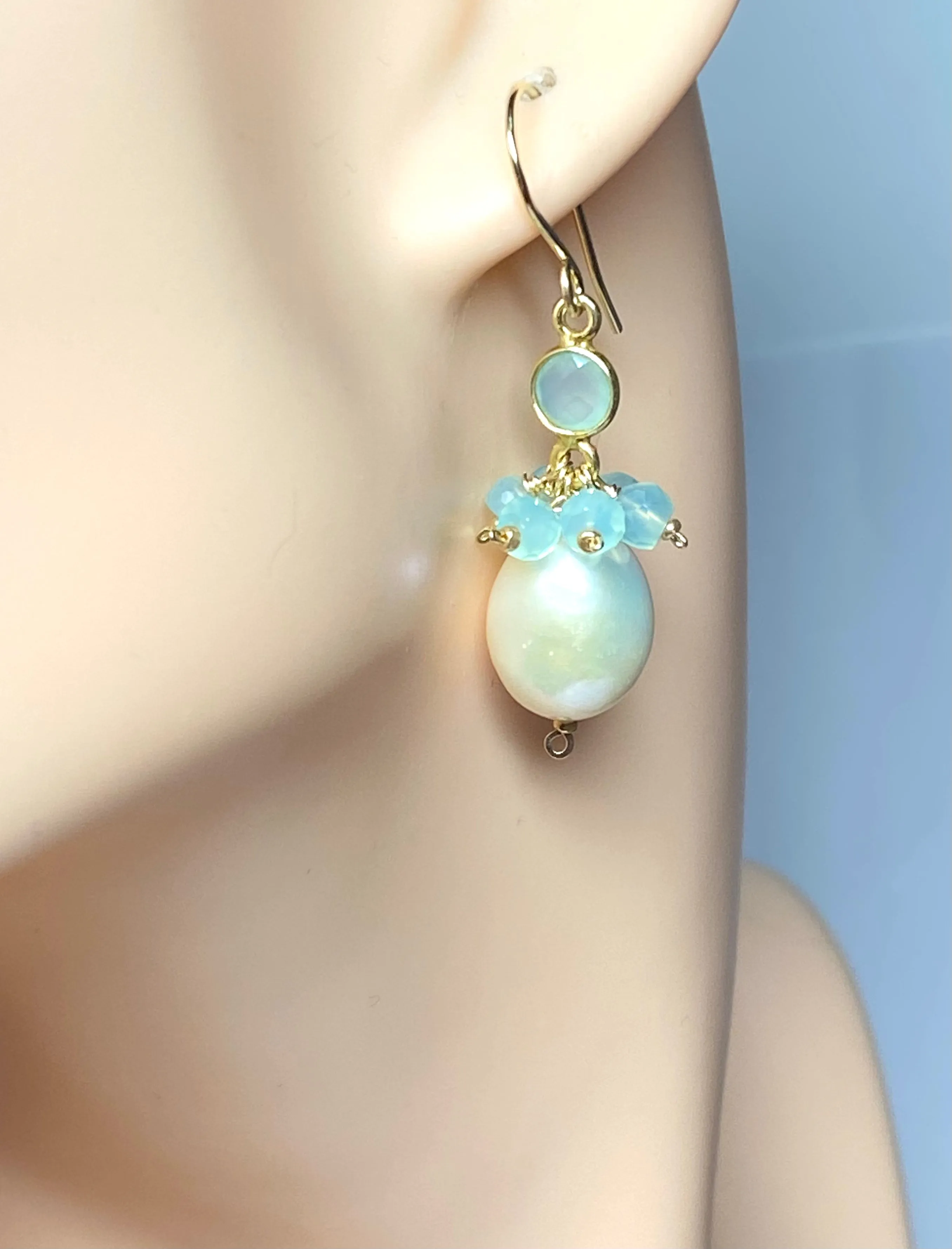 Pearl, Gemstone Cluster, Aqua and Dangle Earring