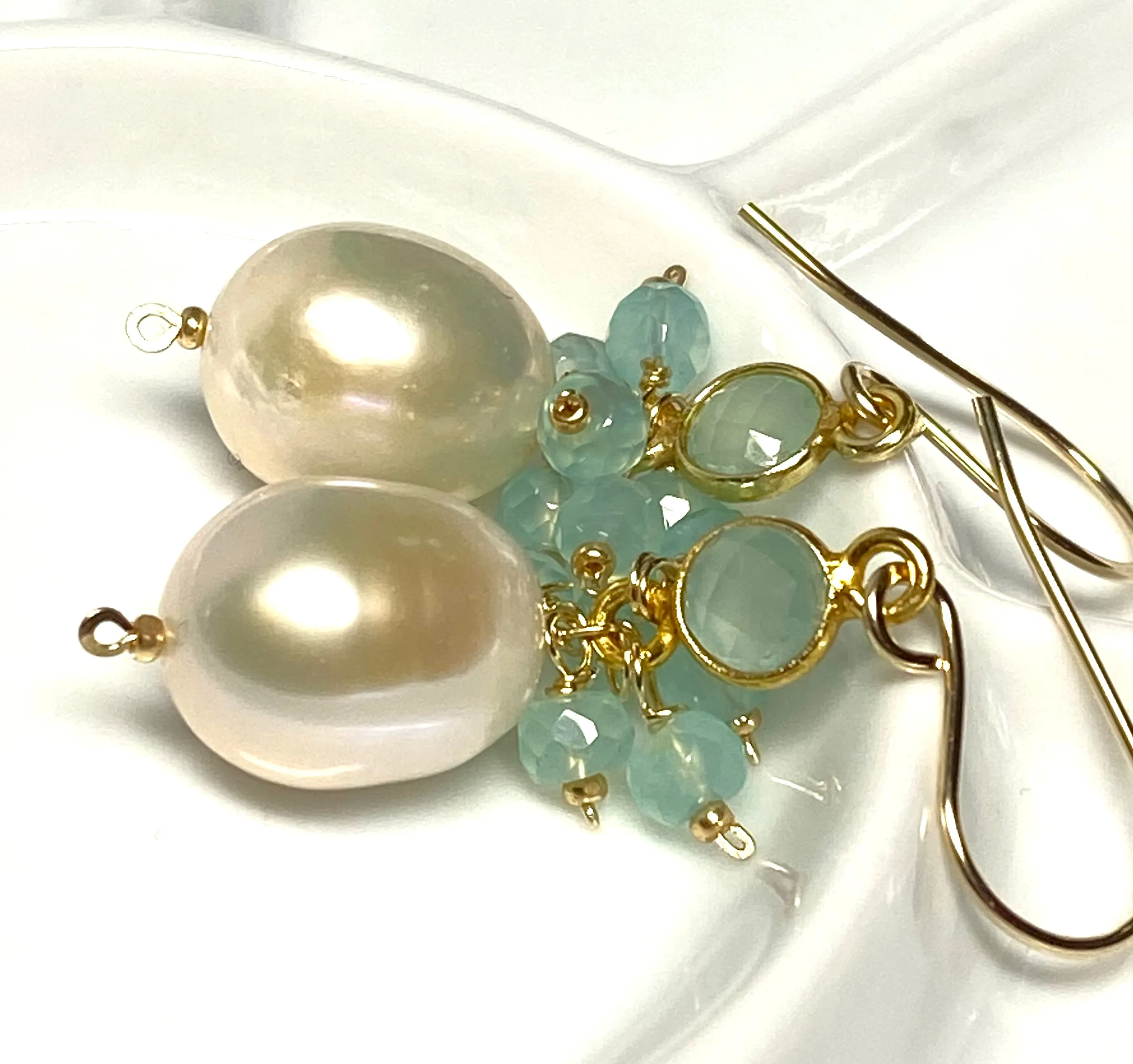 Pearl, Gemstone Cluster, Aqua and Dangle Earring