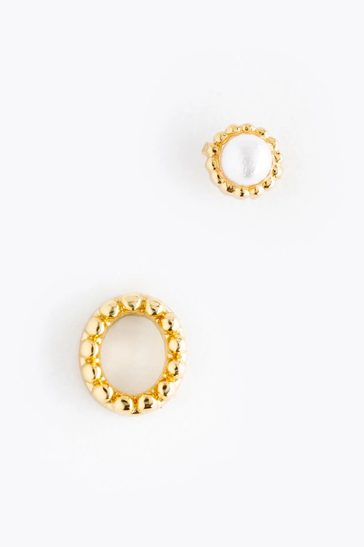 Pearl O Ball Stud Earrings