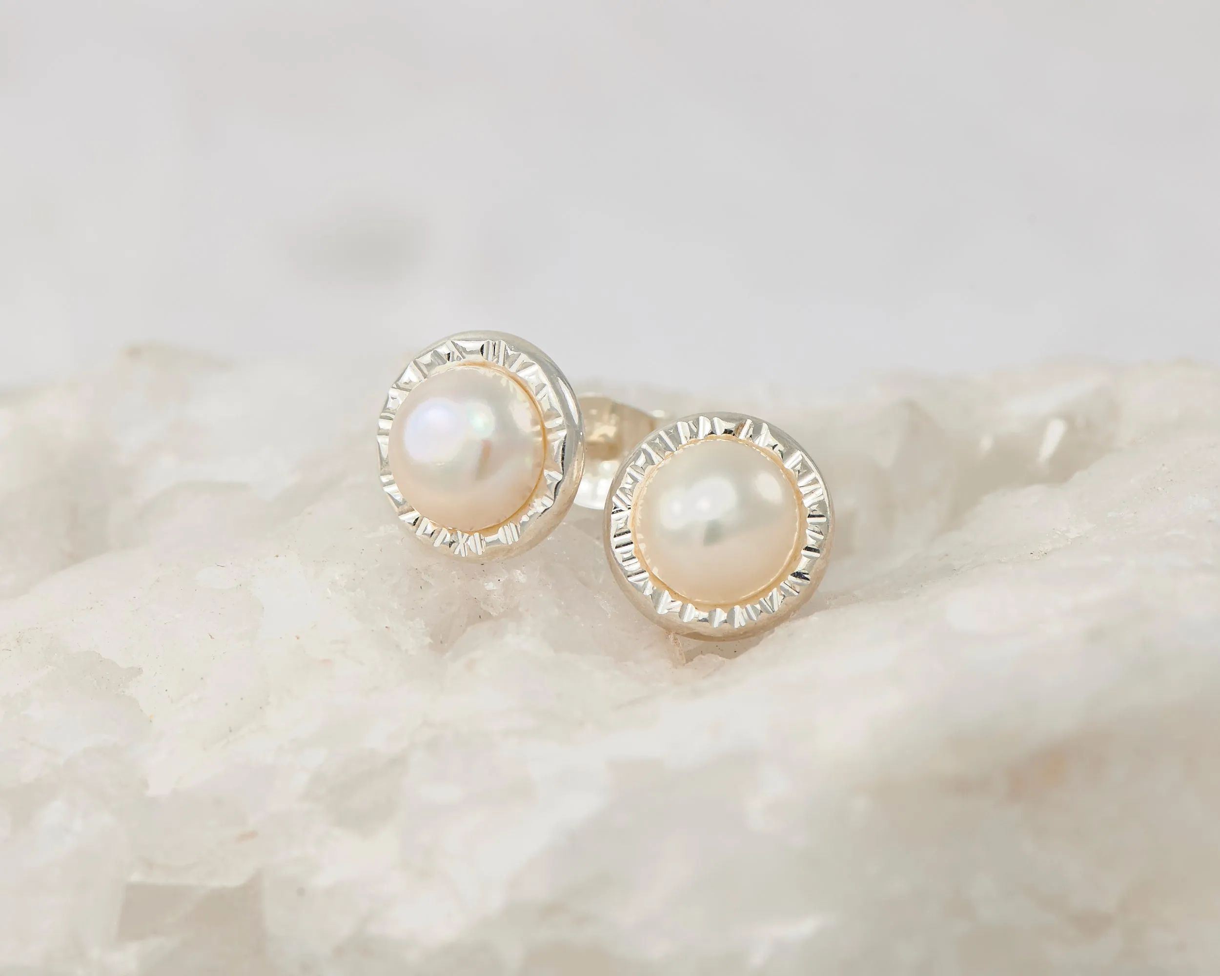 Pearl Stud Earrings - Hammered