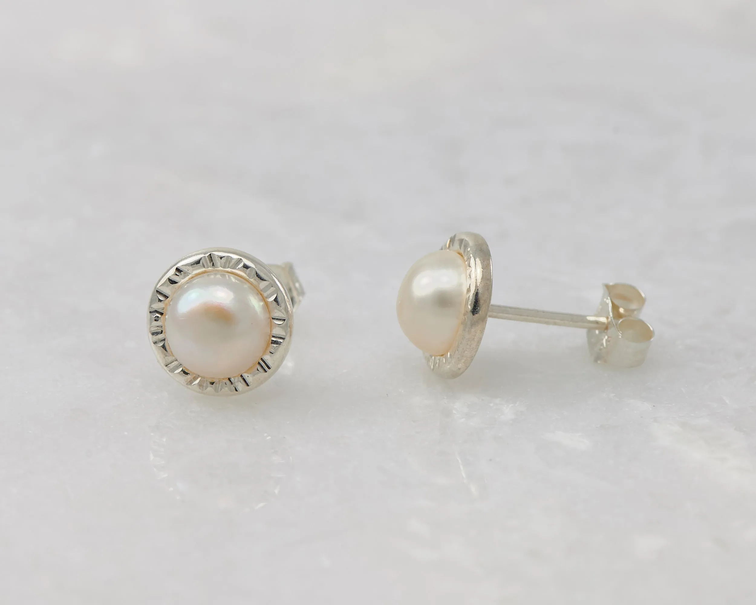 Pearl Stud Earrings - Hammered