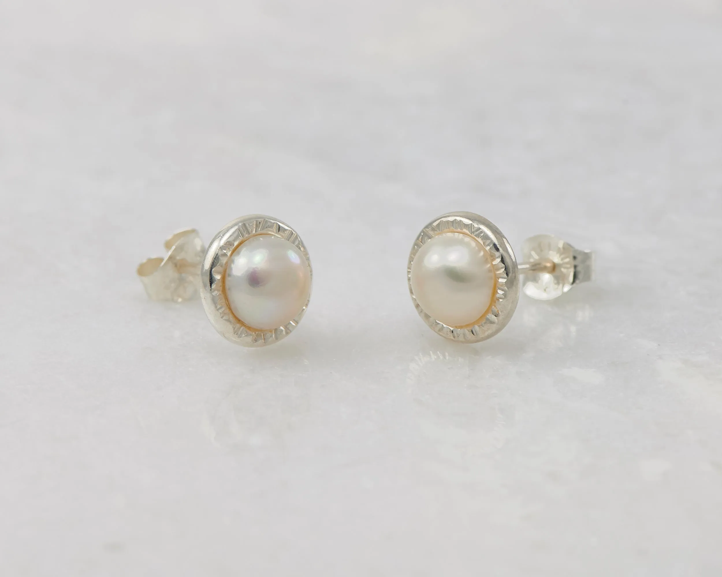 Pearl Stud Earrings - Hammered