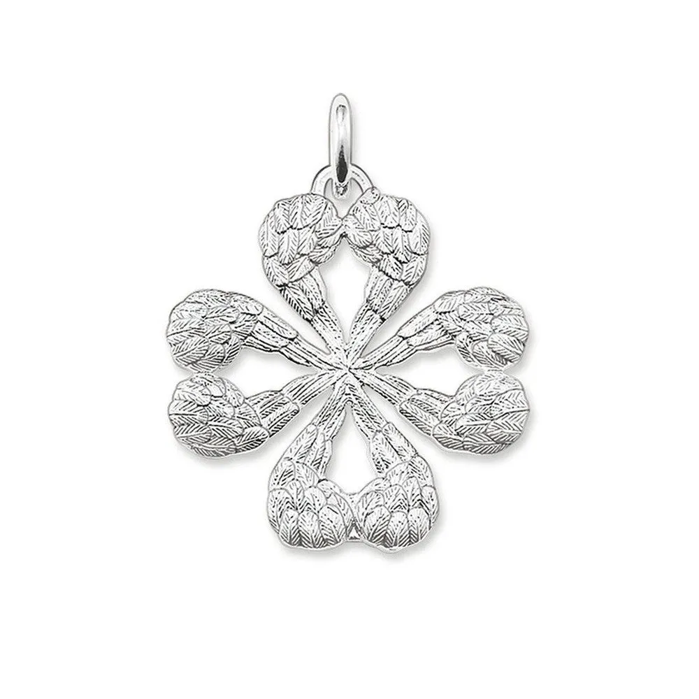 Pendant Cloverleaf Wing
