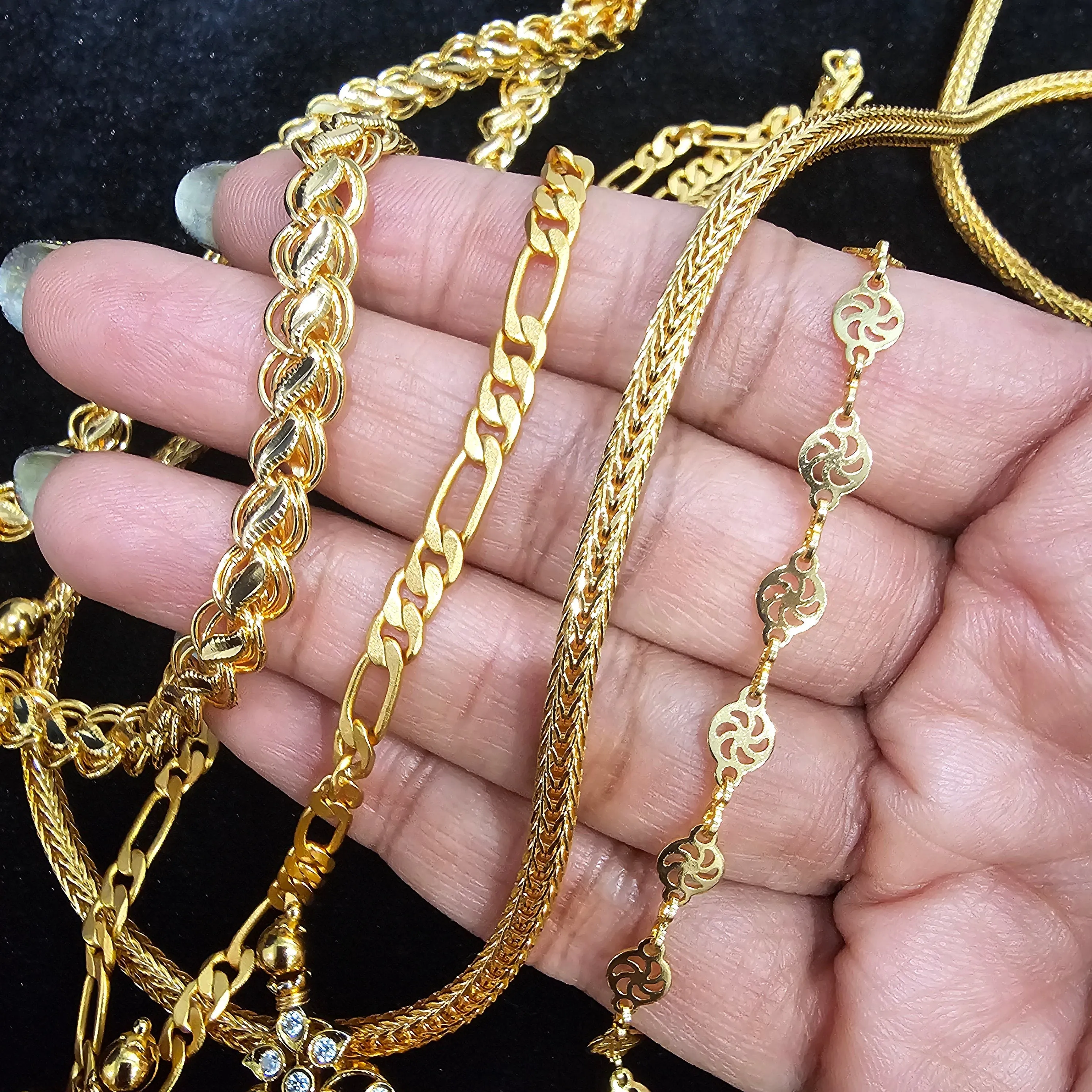 Puli goru pendant