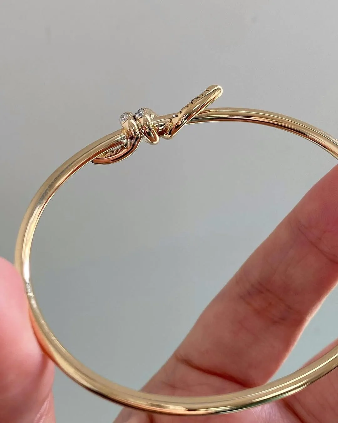 Round Cut Moissanite Classic friendship Bracelet for Women, Bangle, Gift for her
