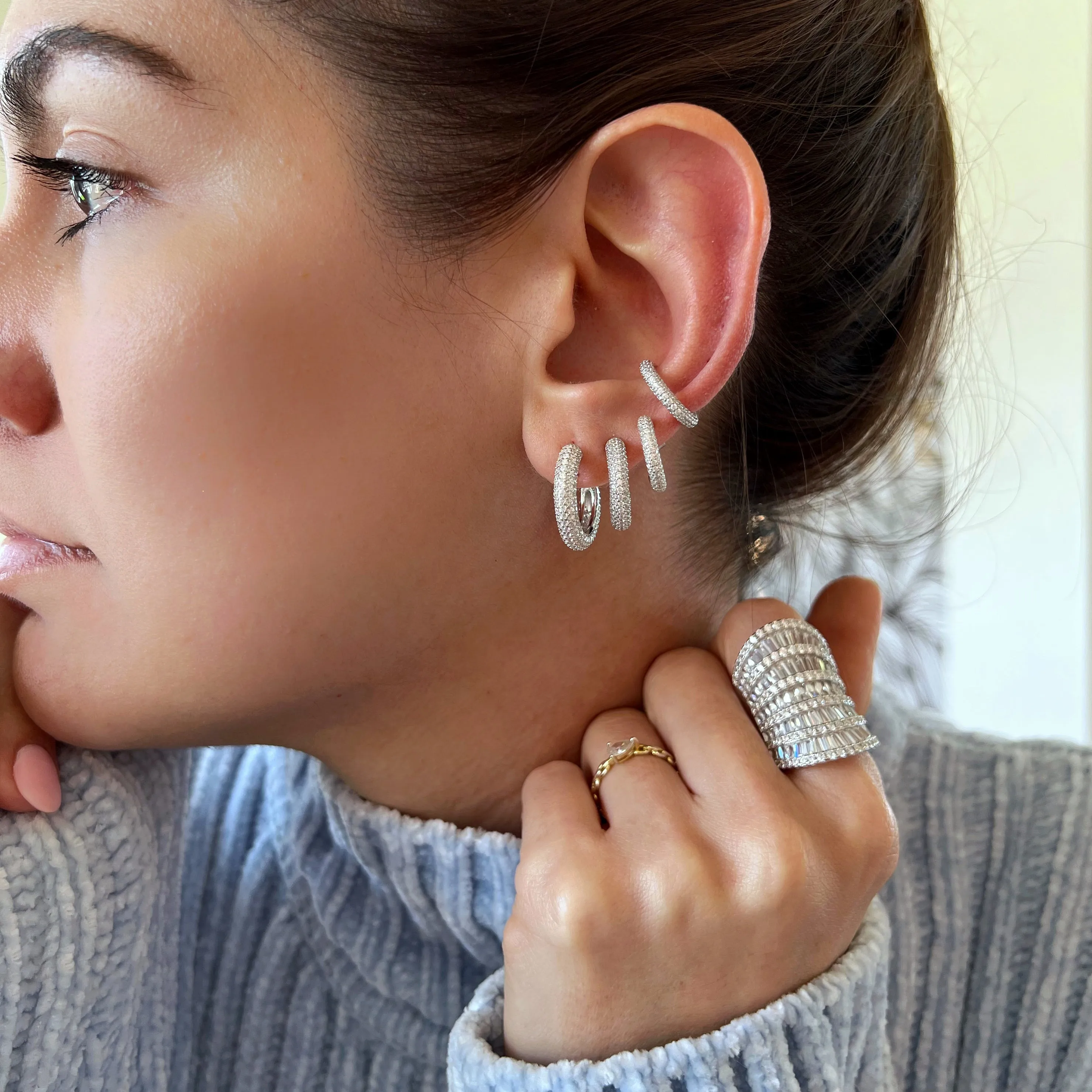 Round Pave Earcuff