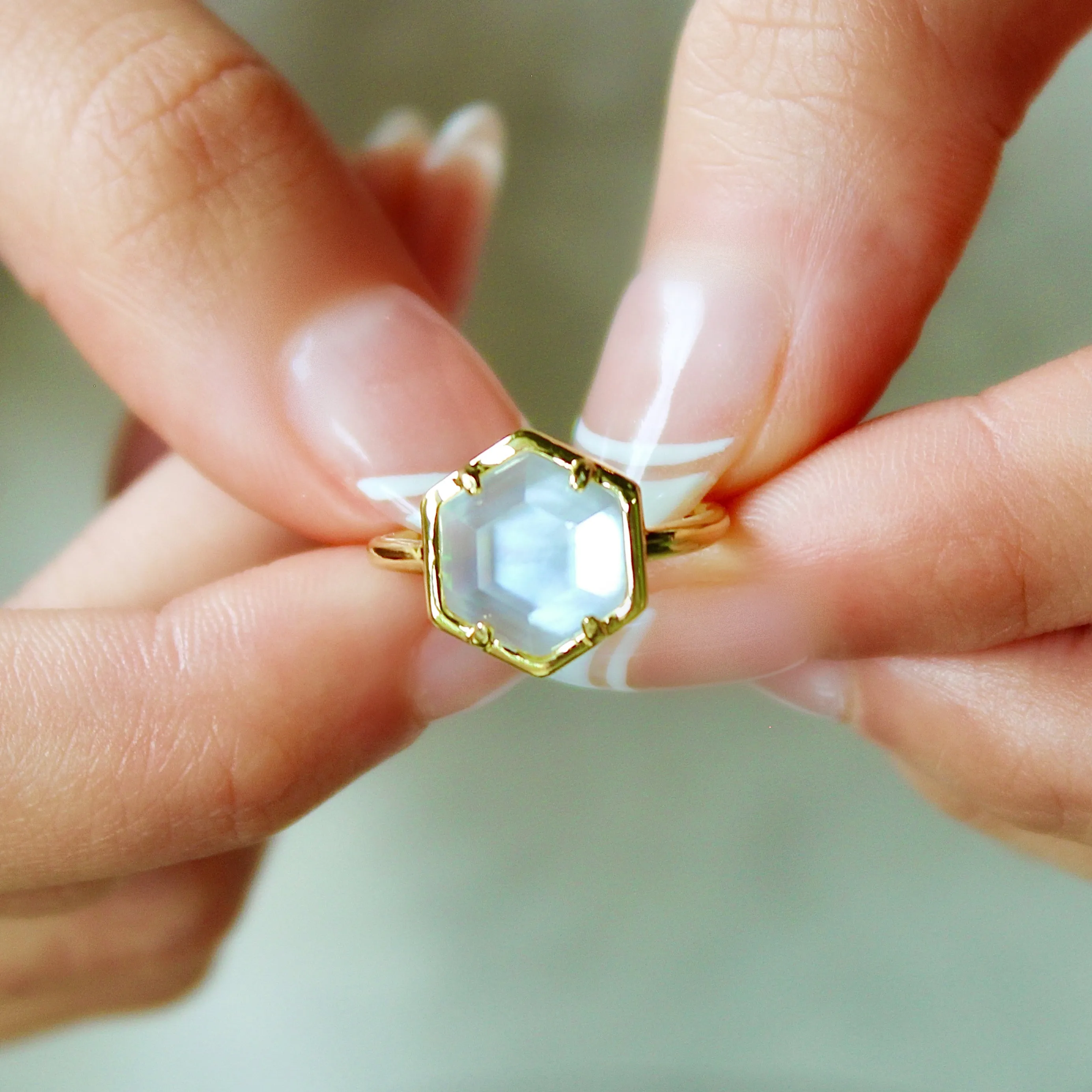 Sashi Mother of Pearl Hexagon Ring