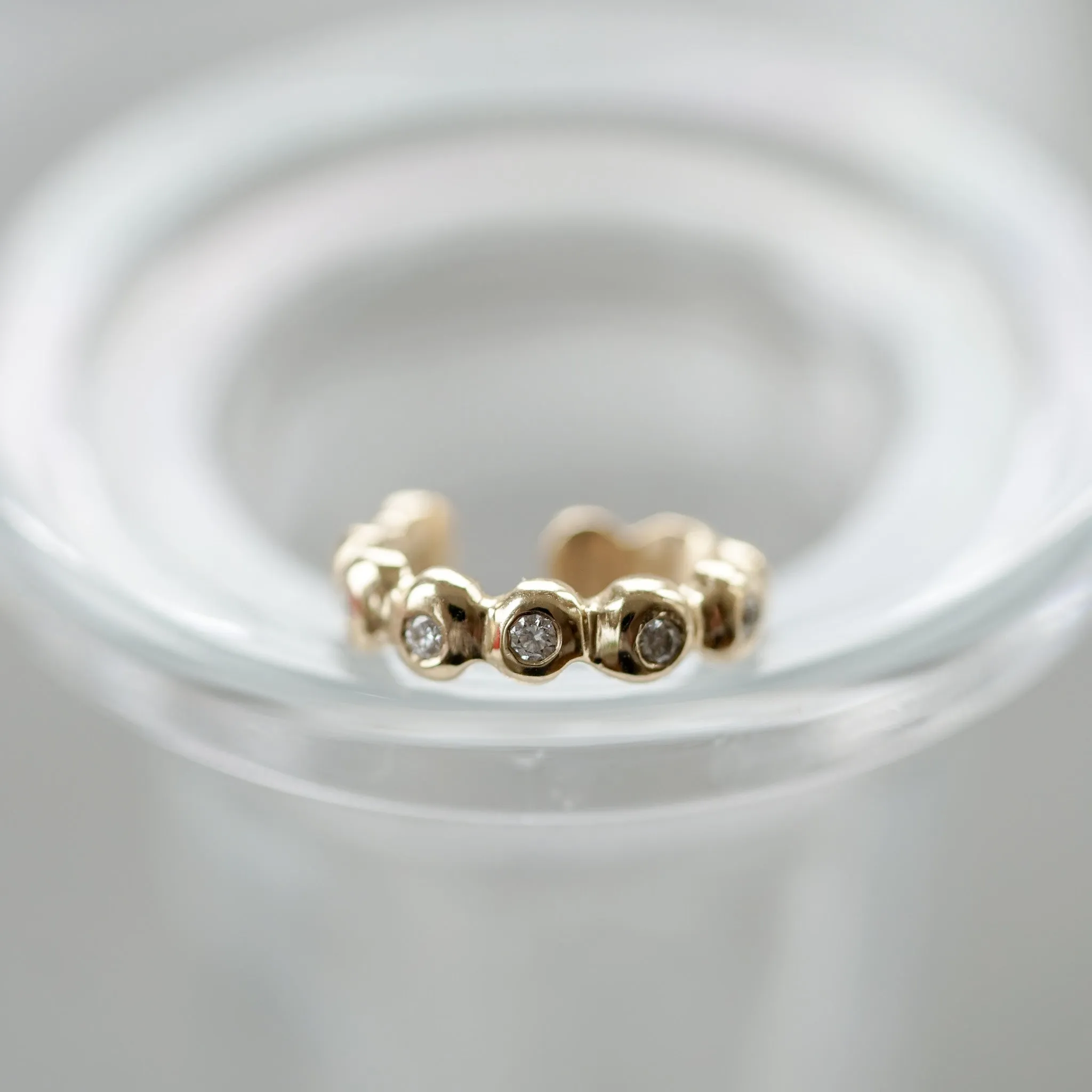 Scalloped white diamonds gold ear cuff