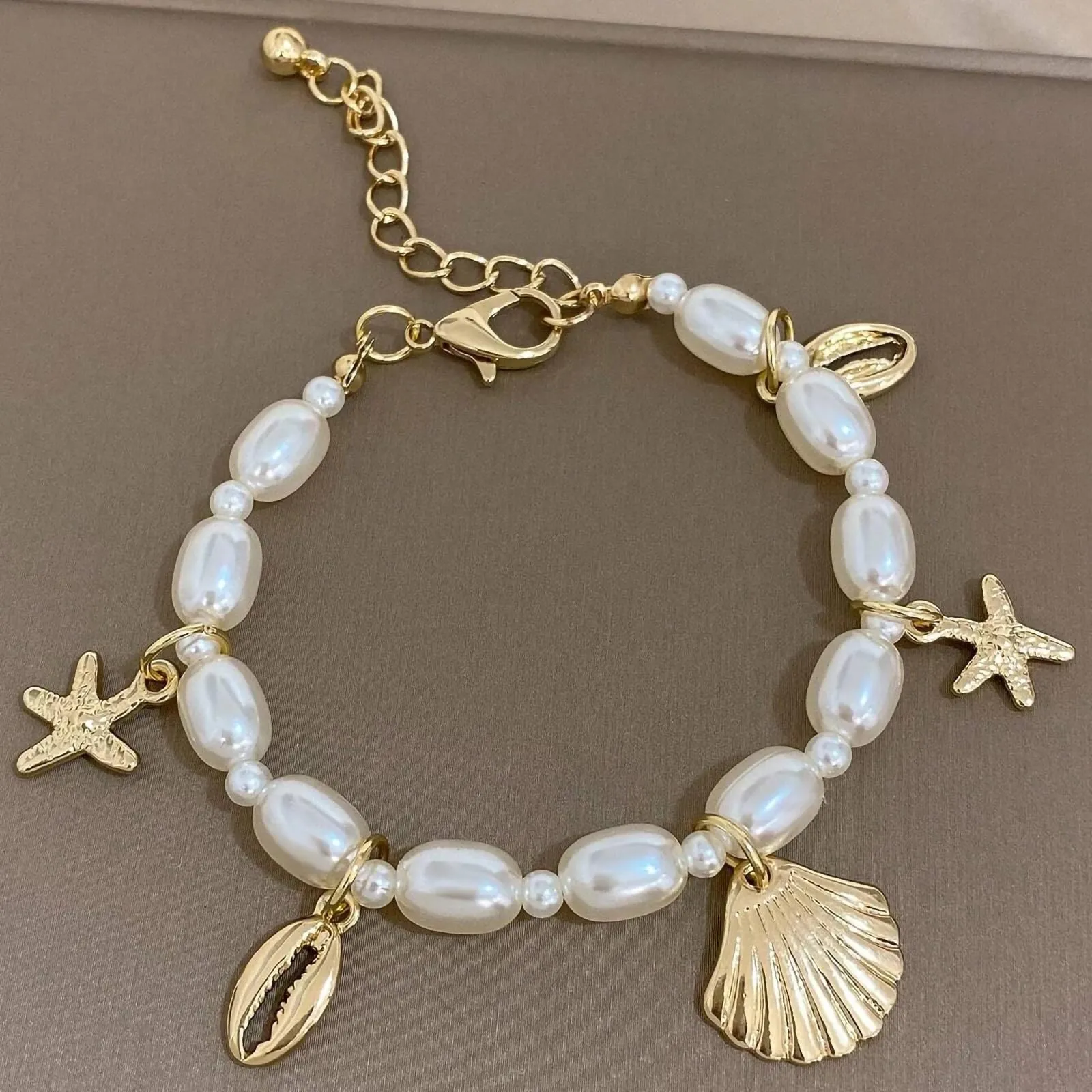 Shell Ankle Bracelet Set for Women, 14K Gold Boho Bead Adjustable Anklet, Hawaiian Beach Seashell Pearl Heart Starfish Conch Foot Jewelry Gifts