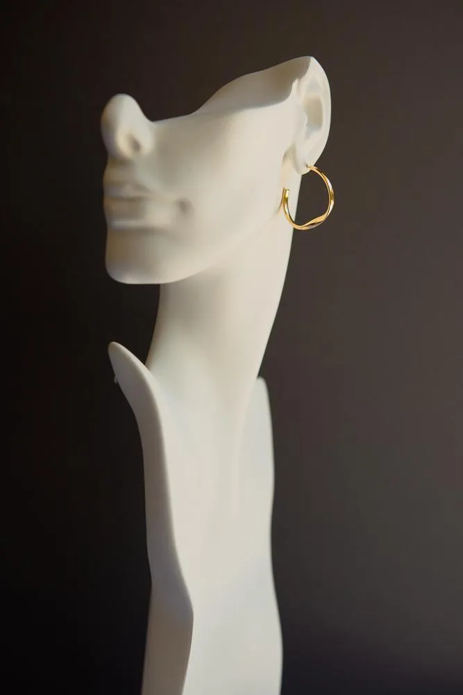Simple Single Flat Twist Hoop Earrings