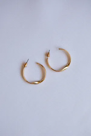 Simple Single Flat Twist Hoop Earrings