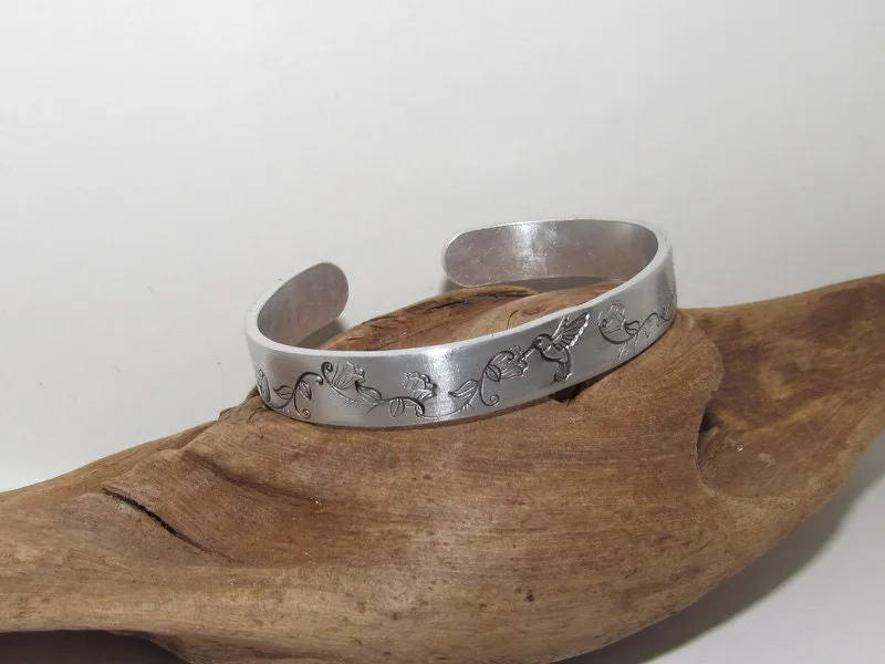 Sterling silver humming bird bracelet, stamped jewelry, personalized jewelry, brides maids gifts, nature flower jewelry