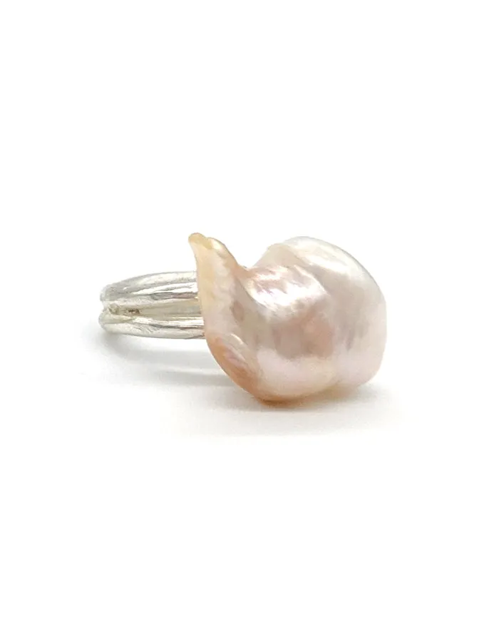 The Rosebud Pearl Ear Cuff