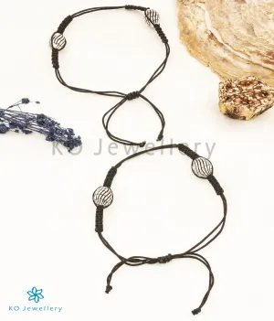 The Sia Silver Black Thread Anklets (2 beads)