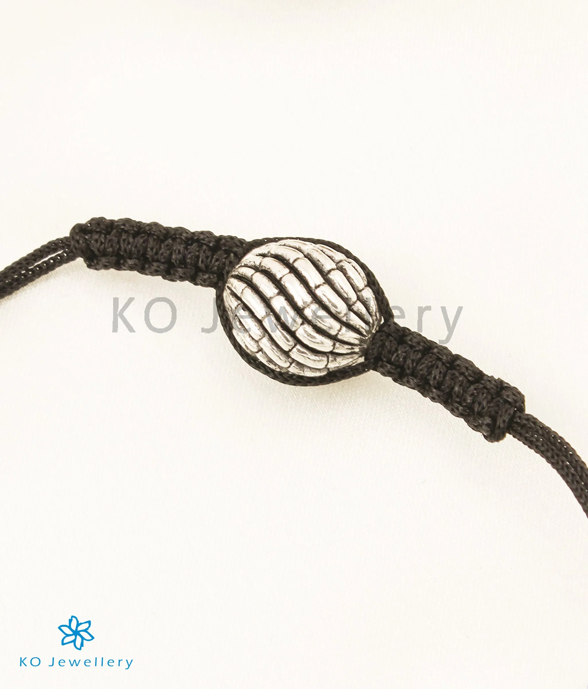 The Sia Silver Black Thread Anklets (2 beads)