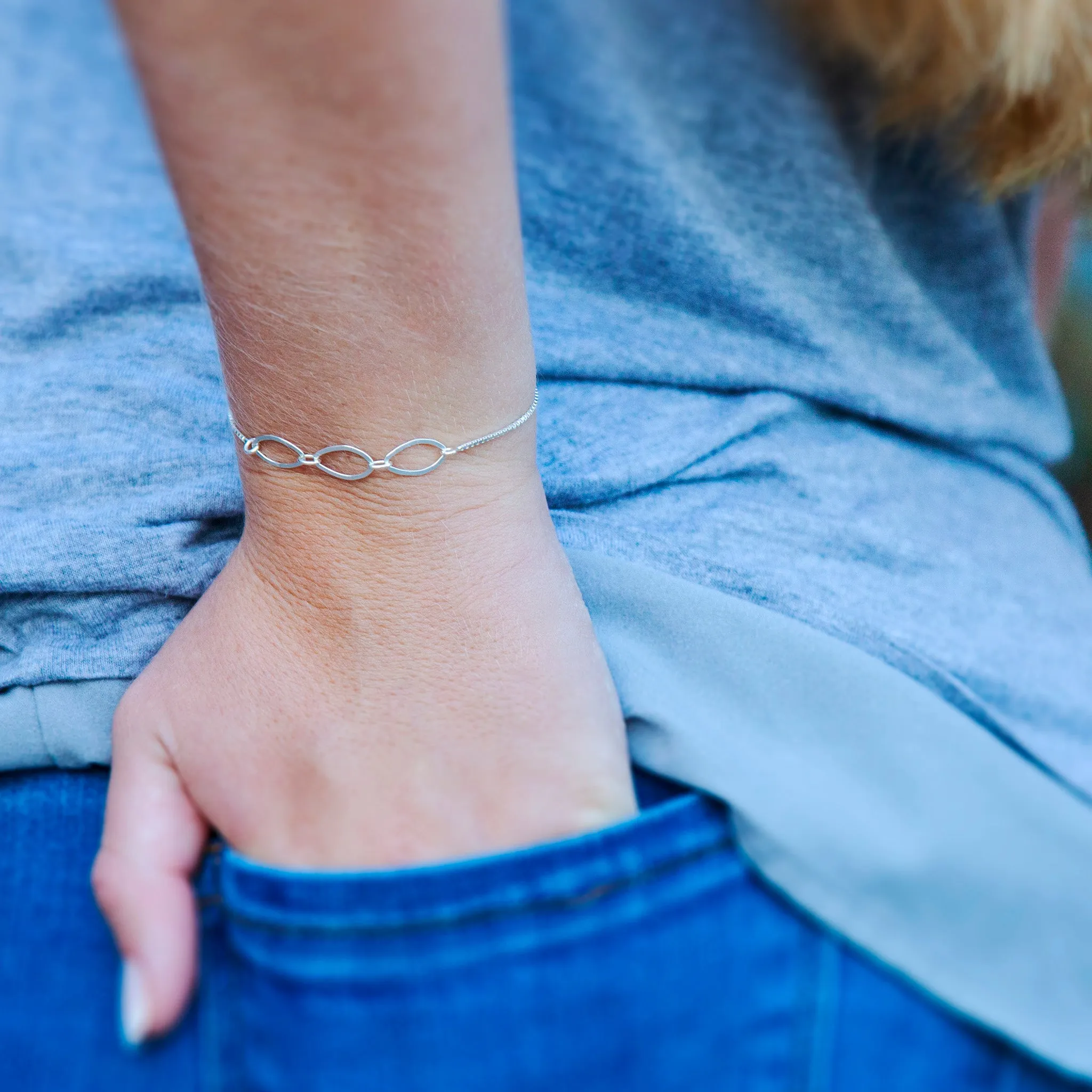 “Three Best Friends” Sterling Silver Bolo Bracelet on Personalized Jewelry Card