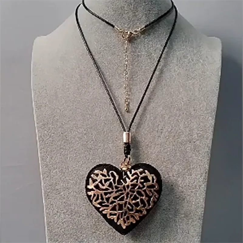 Trending Long Geometric Products Women's Jewelry Neck Chain Necklaces & Pendants