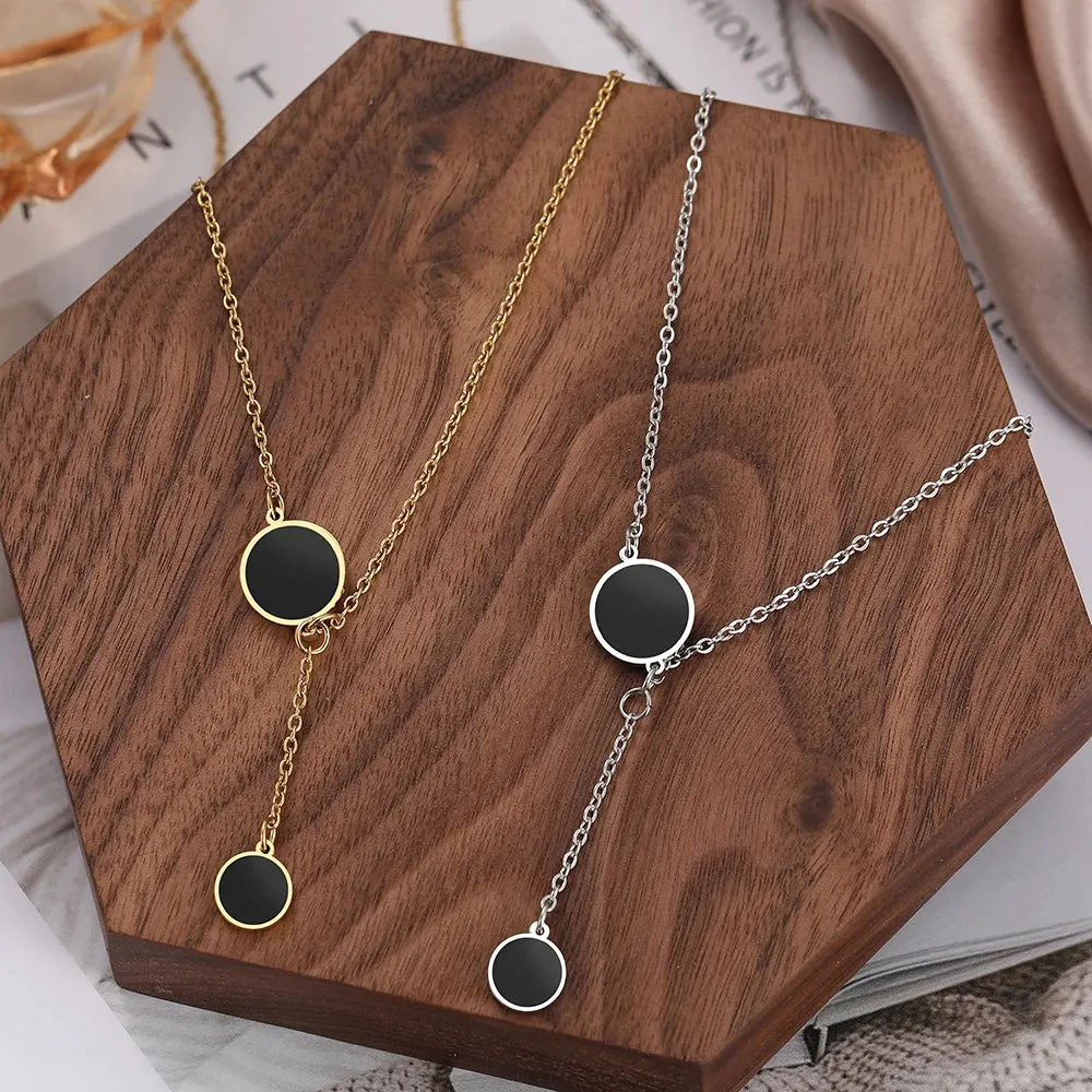 Vintage Black Round Pendant Necklace